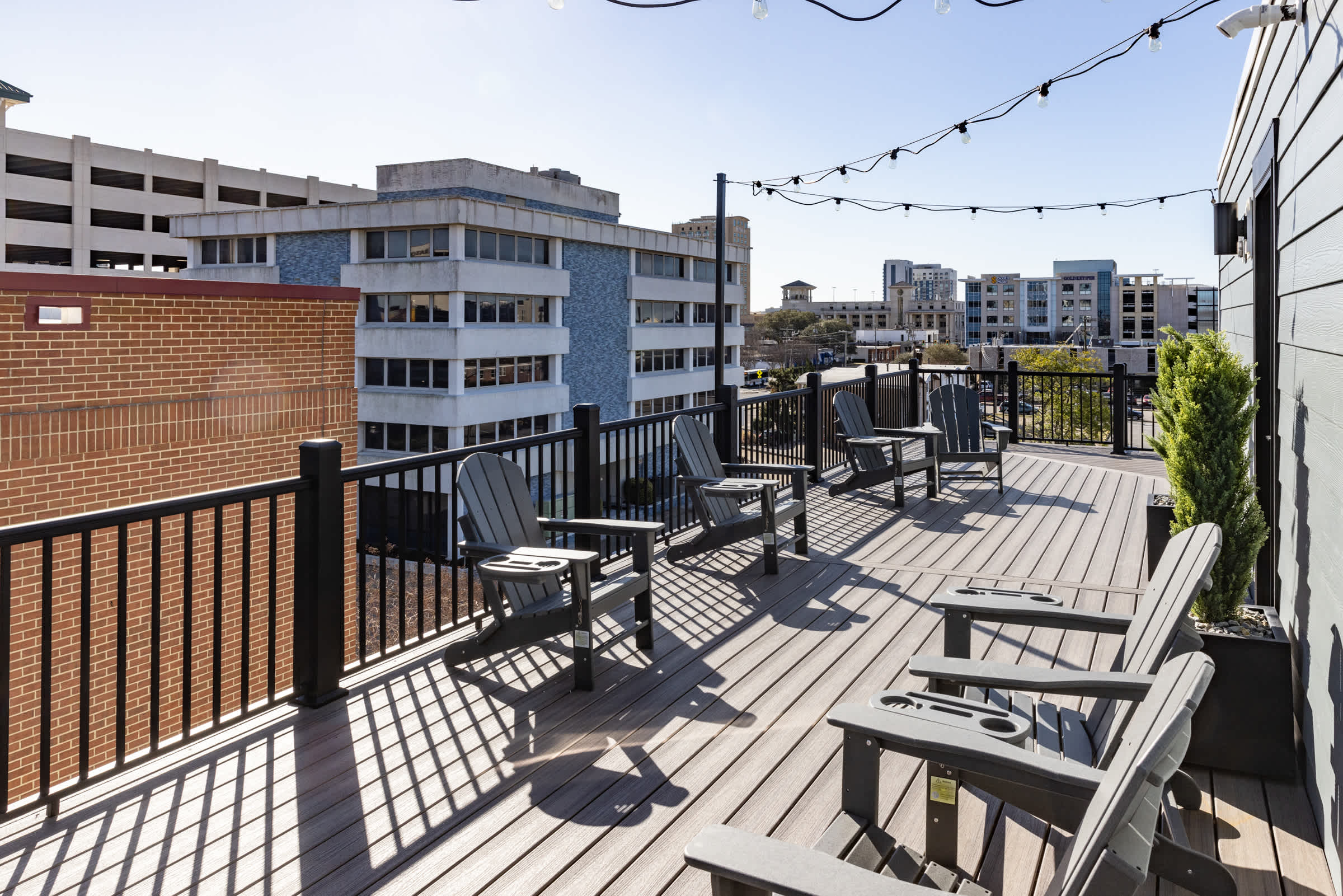New Build-Rooftop-Steps from the Beach! Unit River