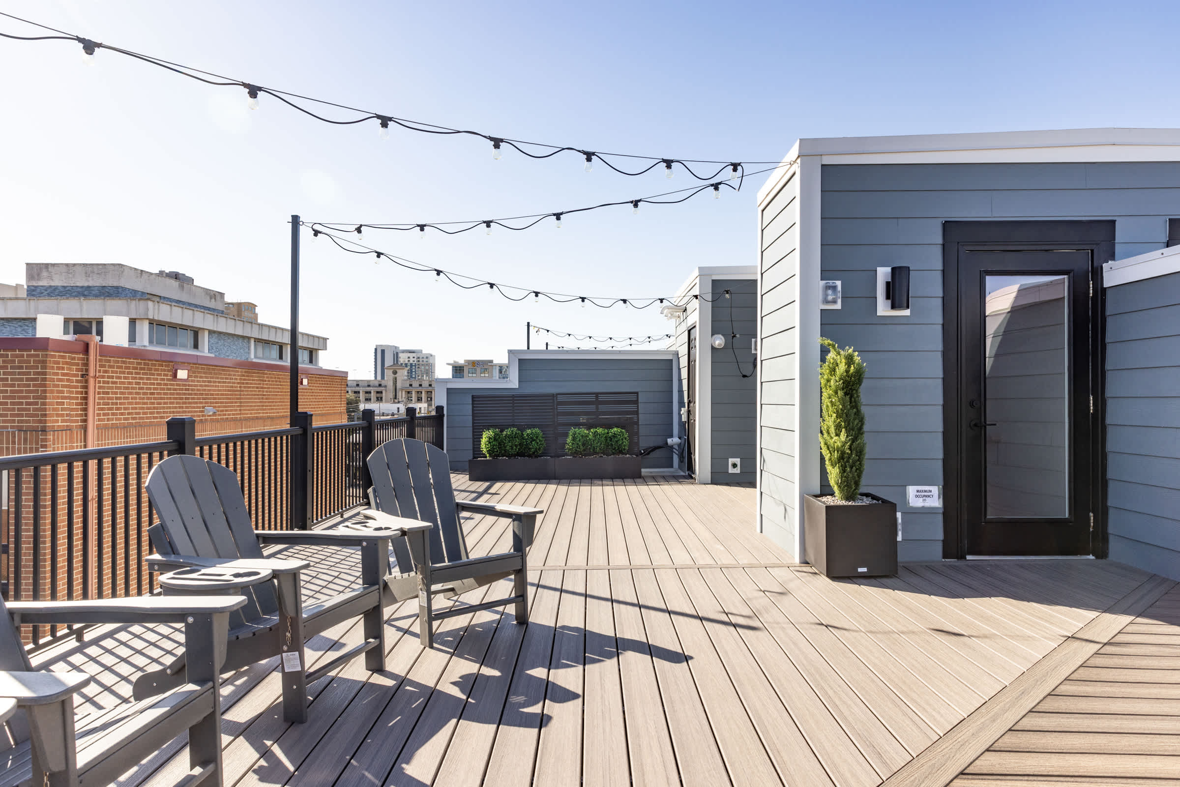 New Build-Rooftop-Steps from the Beach! Unit River