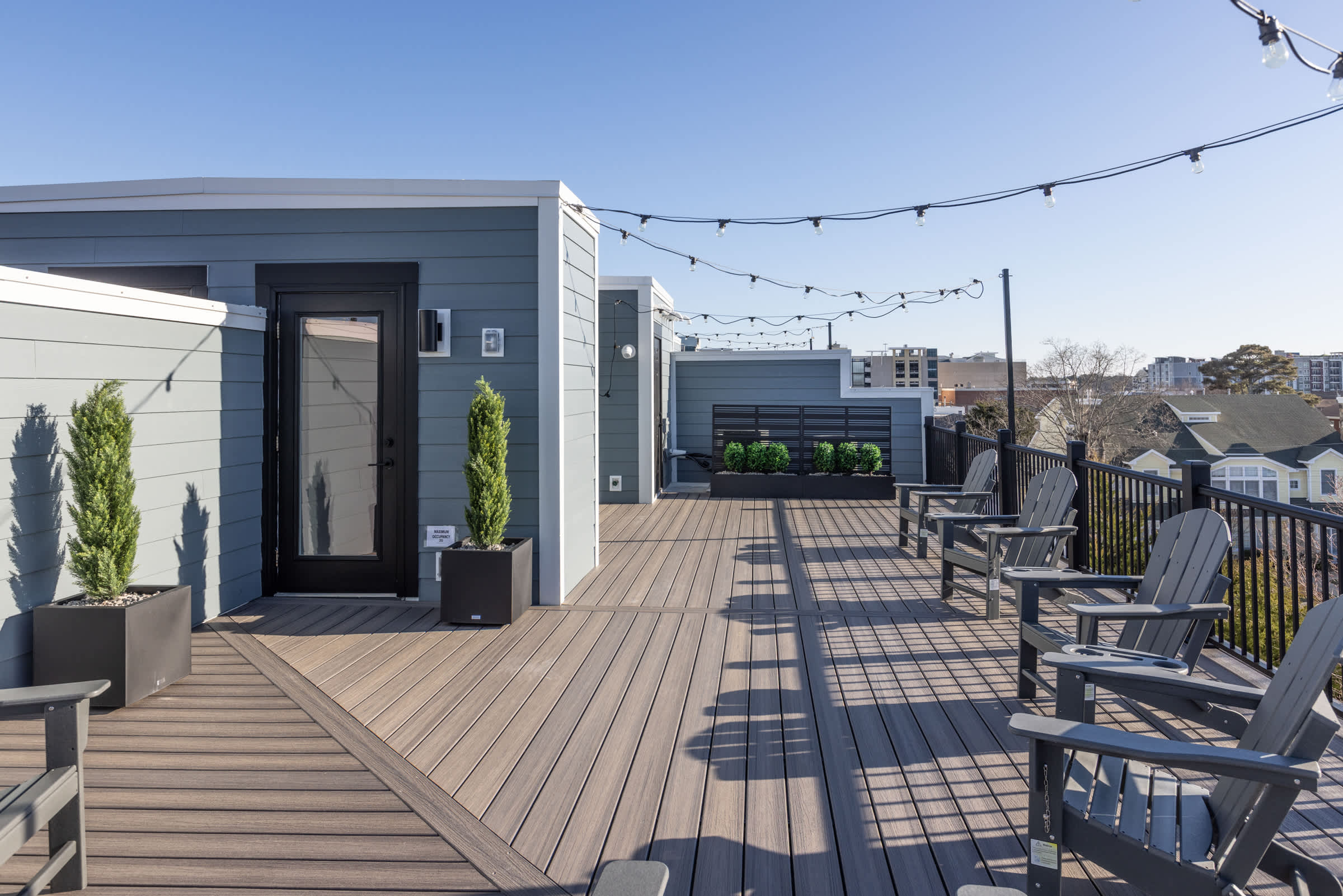 New Build-Rooftop-Steps From the Beach! Unit Vine