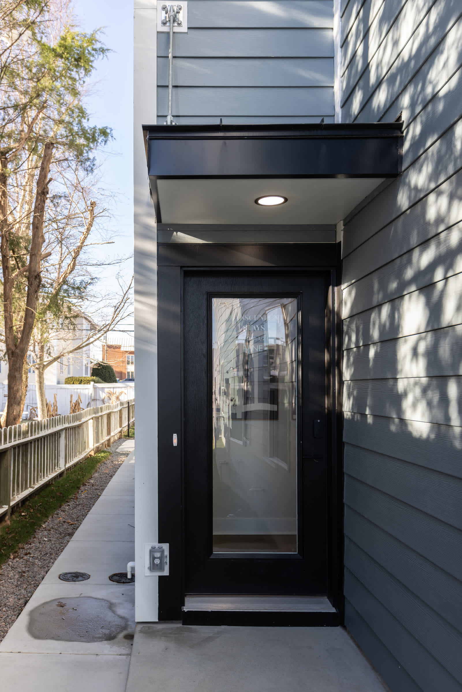 New Build-Rooftop-Steps From the Beach! Unit Vine