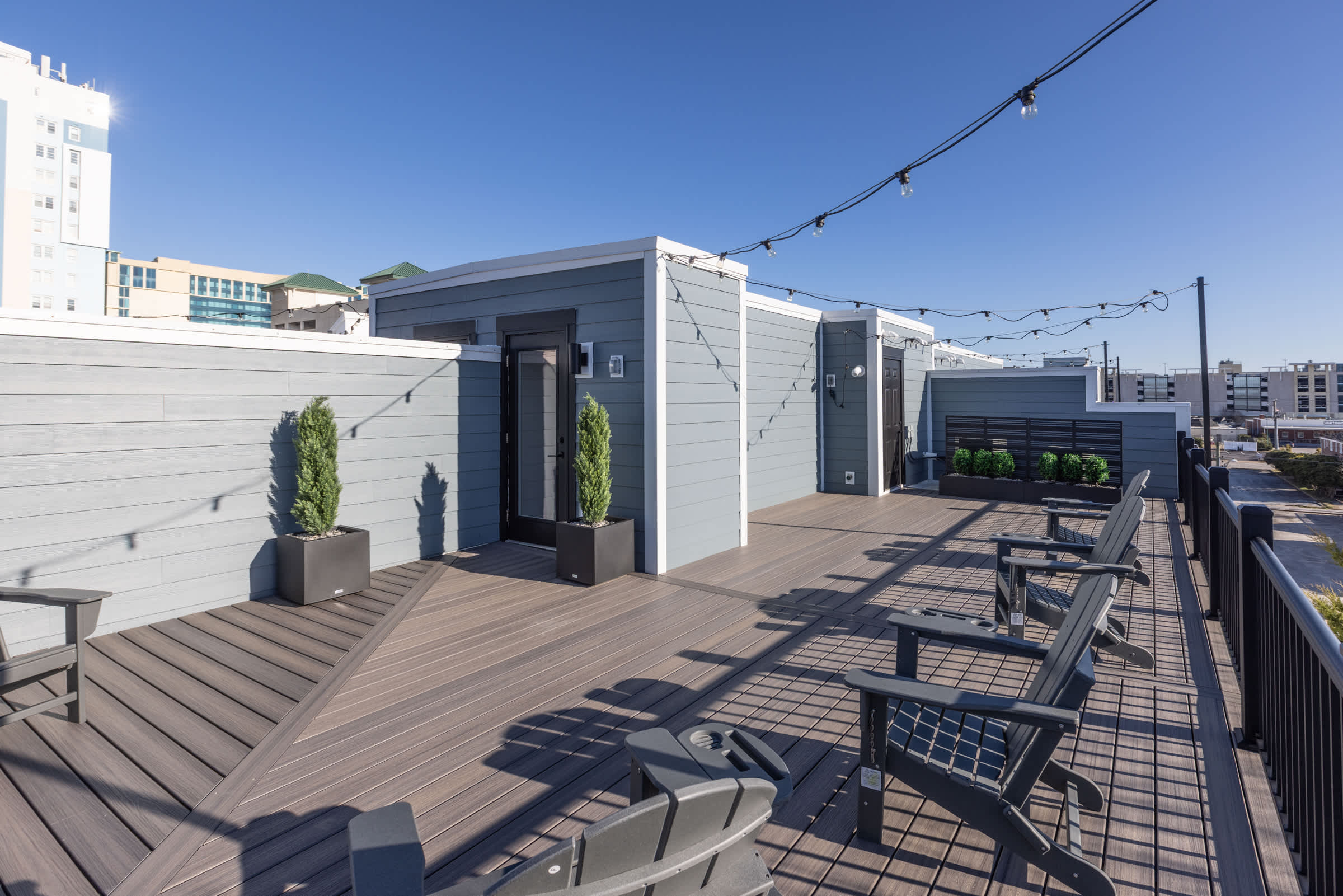 New Build-Rooftop-Steps From the Beach! Unit Vine