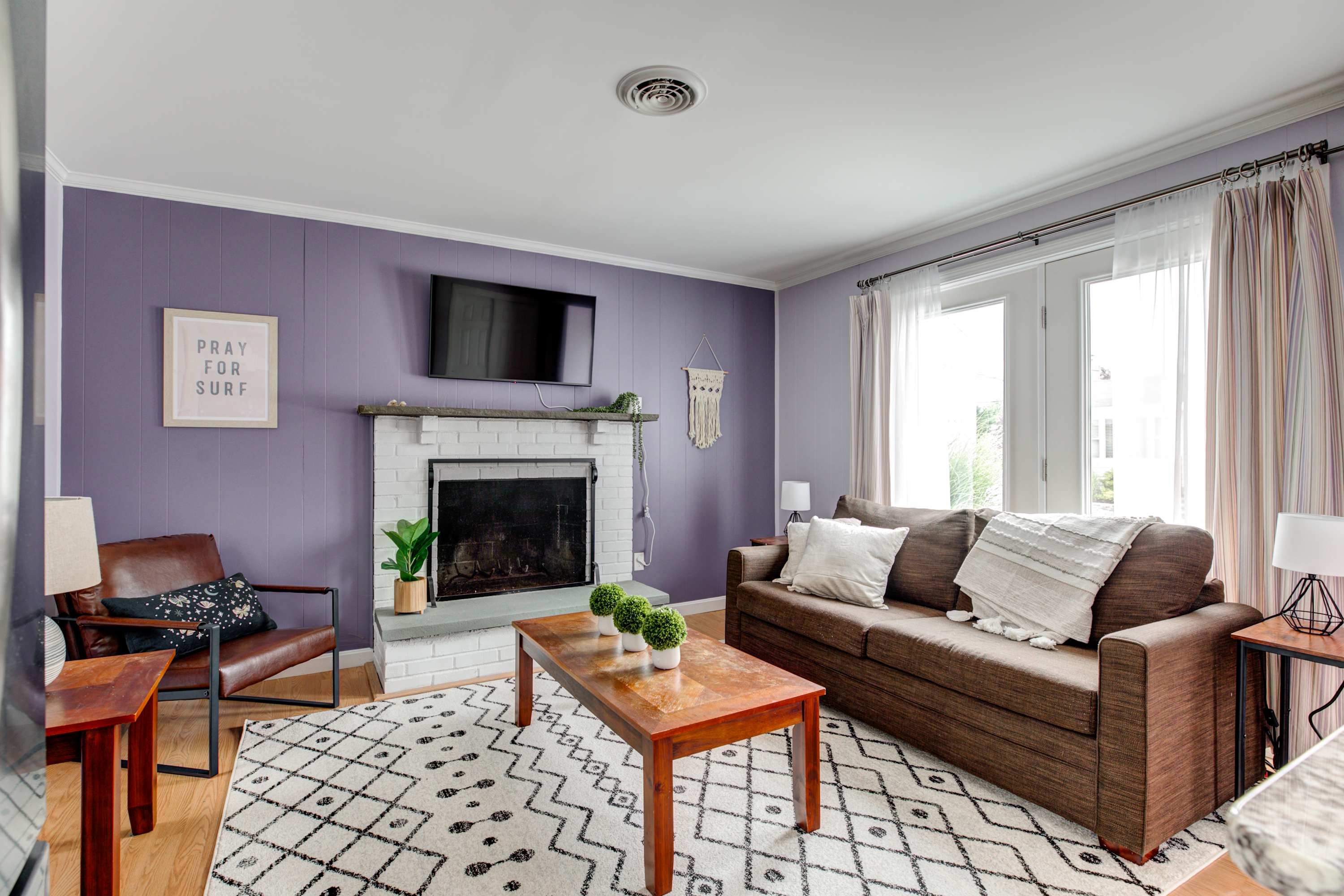 Ellery Beach Bungalow #45- A Refined Island Escape — Middletown, RI — vacation rental
