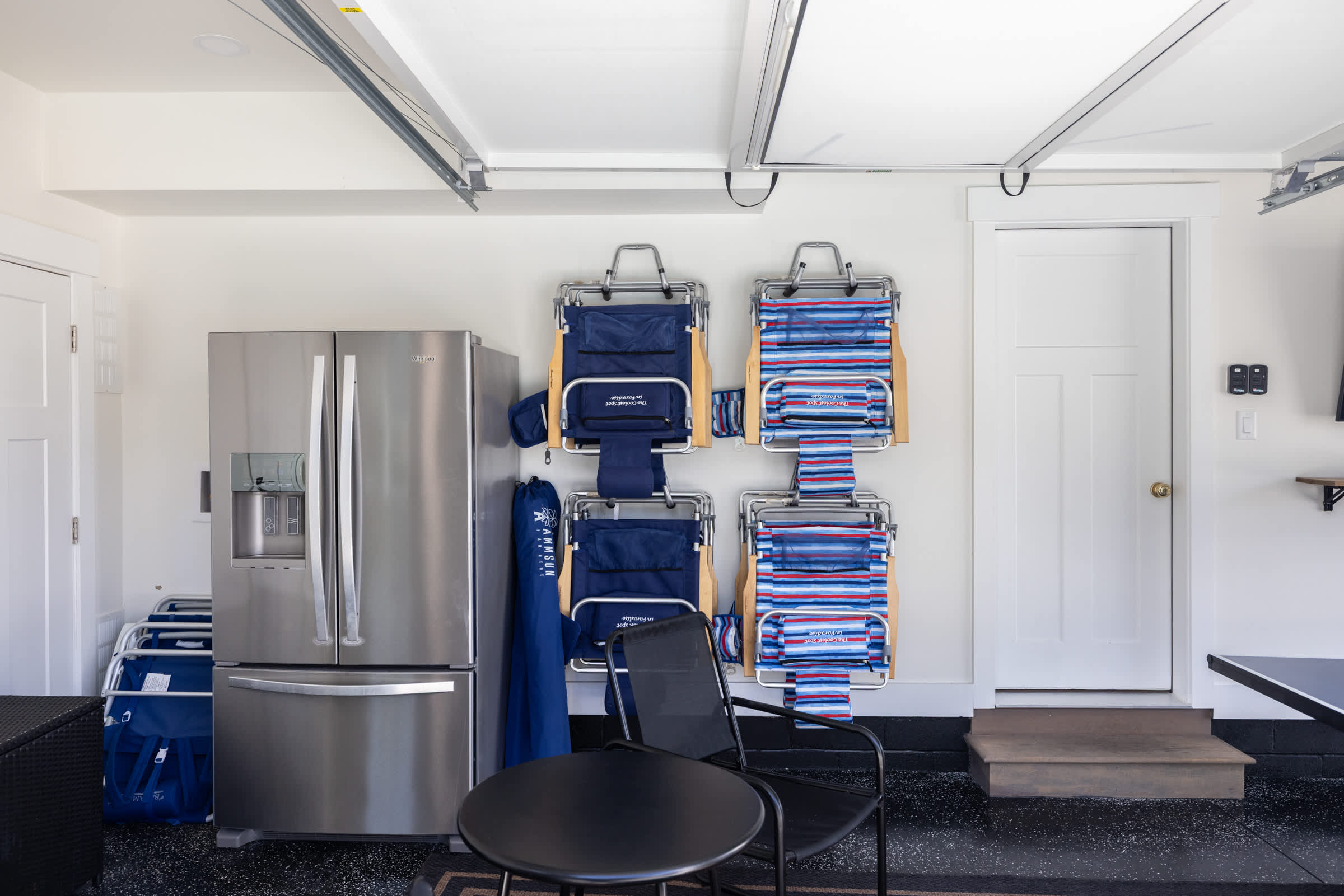 Bayberry House  Luxury, Modern, Steps to the Beach