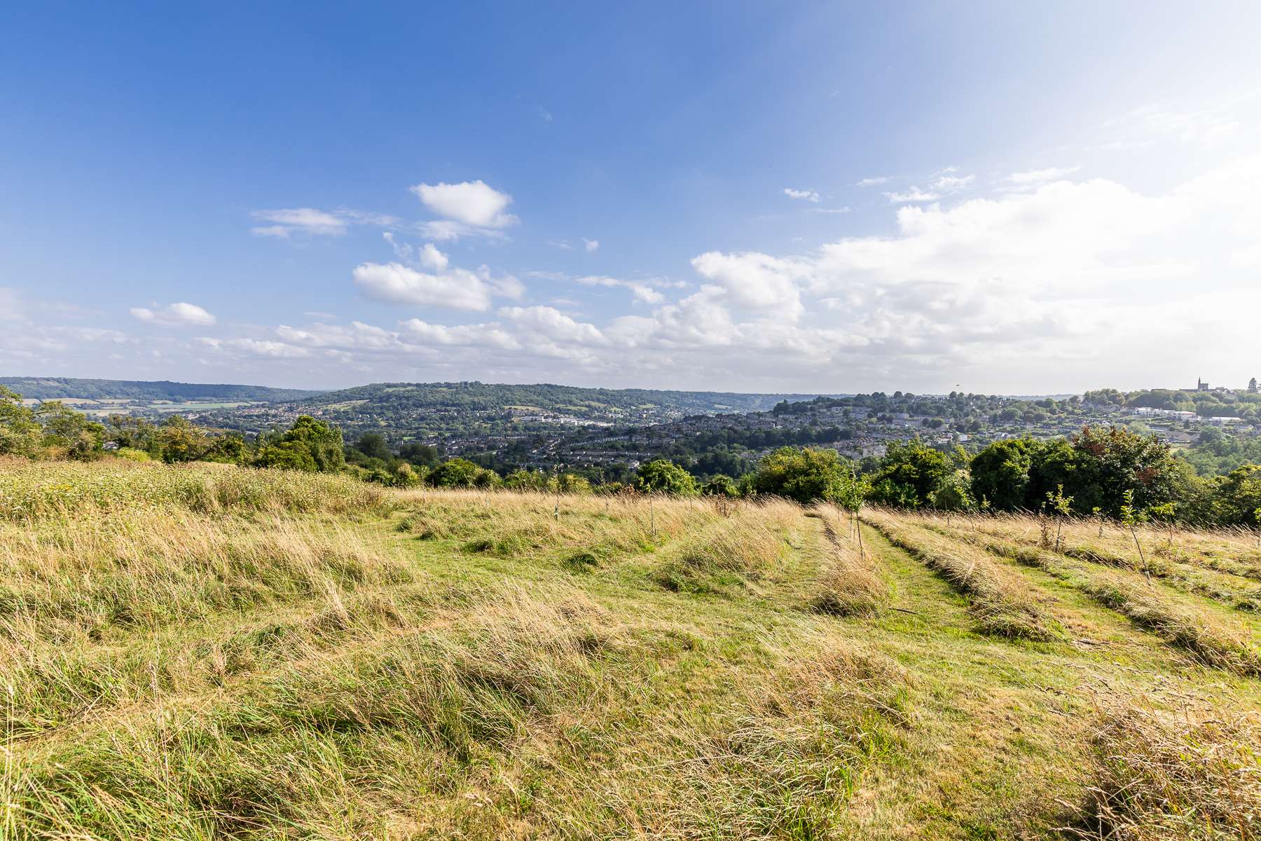 View Stunning Home with Garden & Panoramic Views in Colliers Lane BA1 8DP Stunning Home with Garden & Panoramic Views in Colliers Lane BA1 8DP - Property image 40 - VivreStays