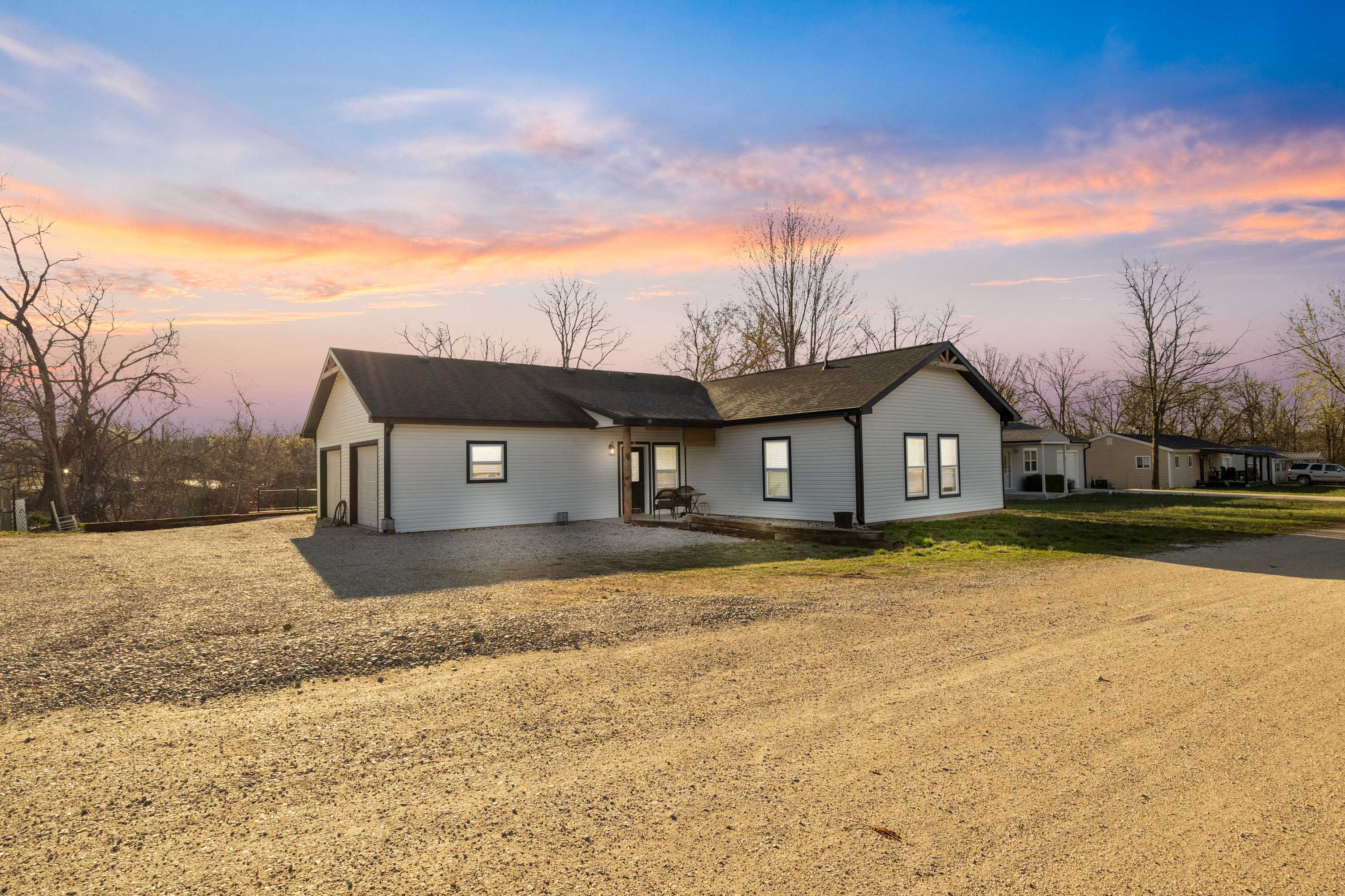 | Hackberry Lookout | 2B 2B | Osage Beach |