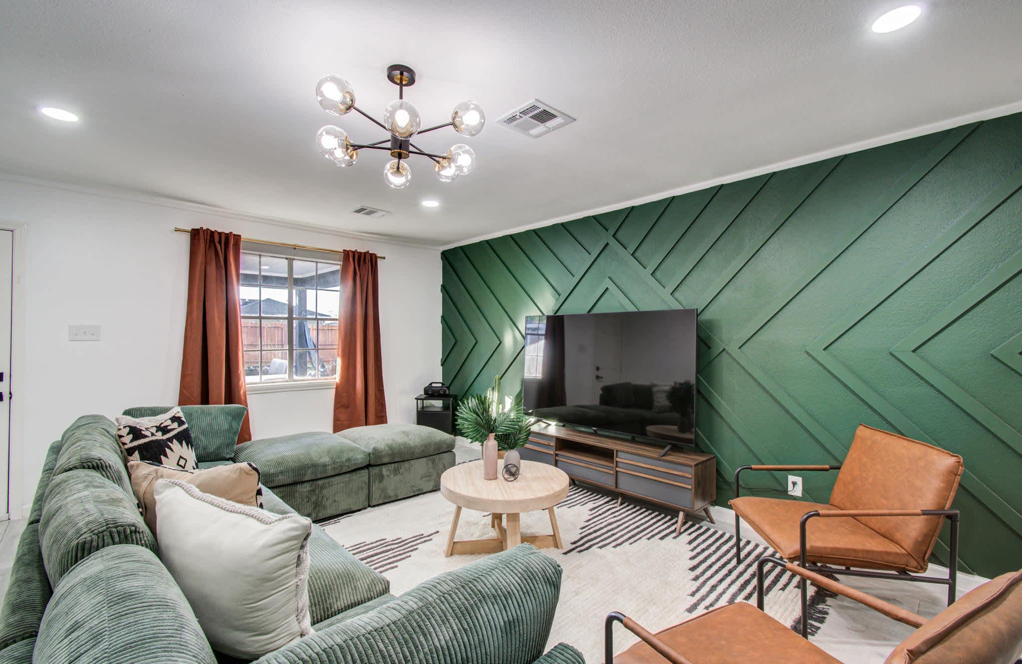 5-BD,2-BA Tranquil Retreat ft Jacuzzi & Playground — Houston, TX — vacation rental
