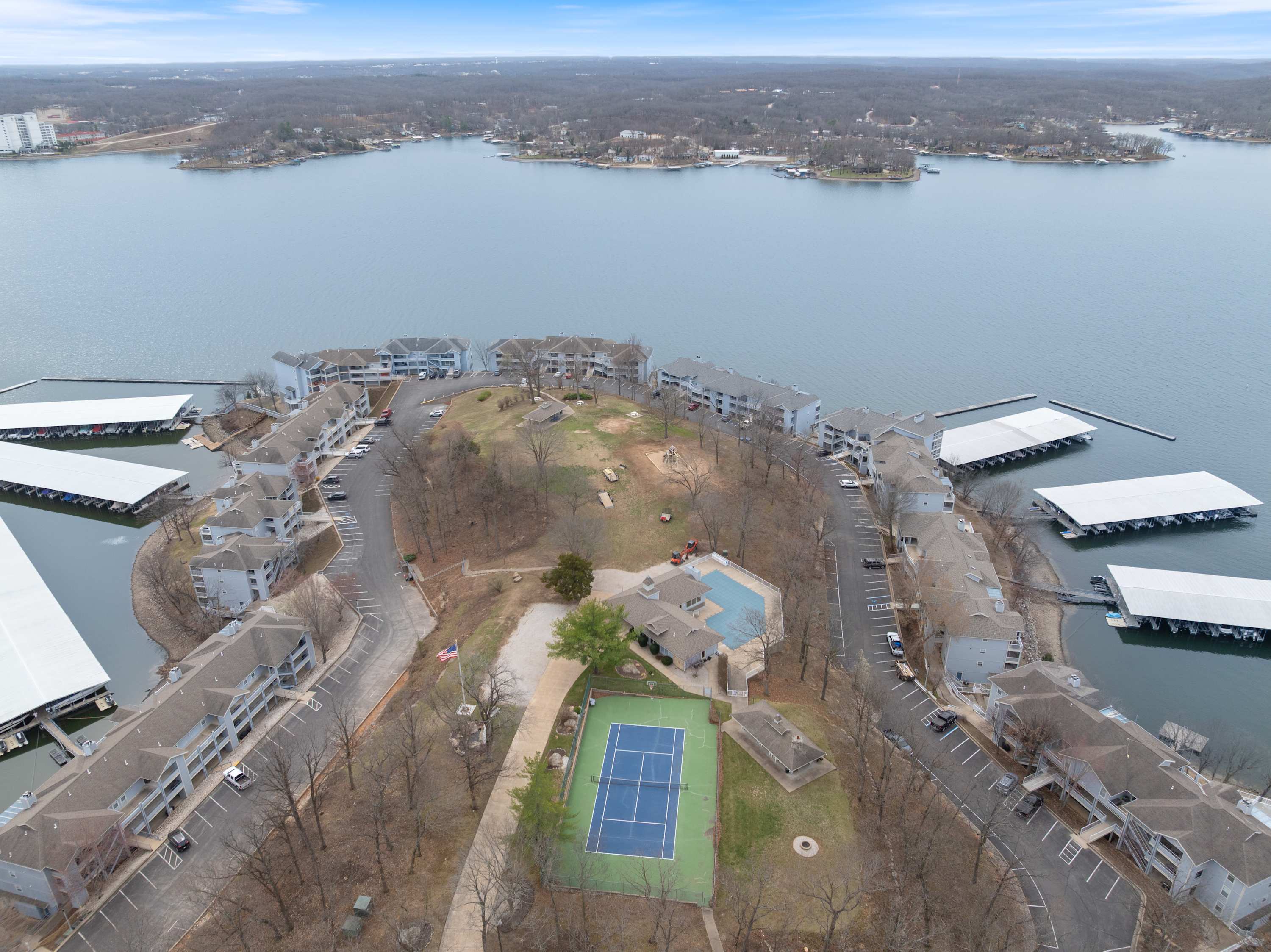 |3B 3B | Lakefront | Boat Dock |Seasonal Pool - Foto 39