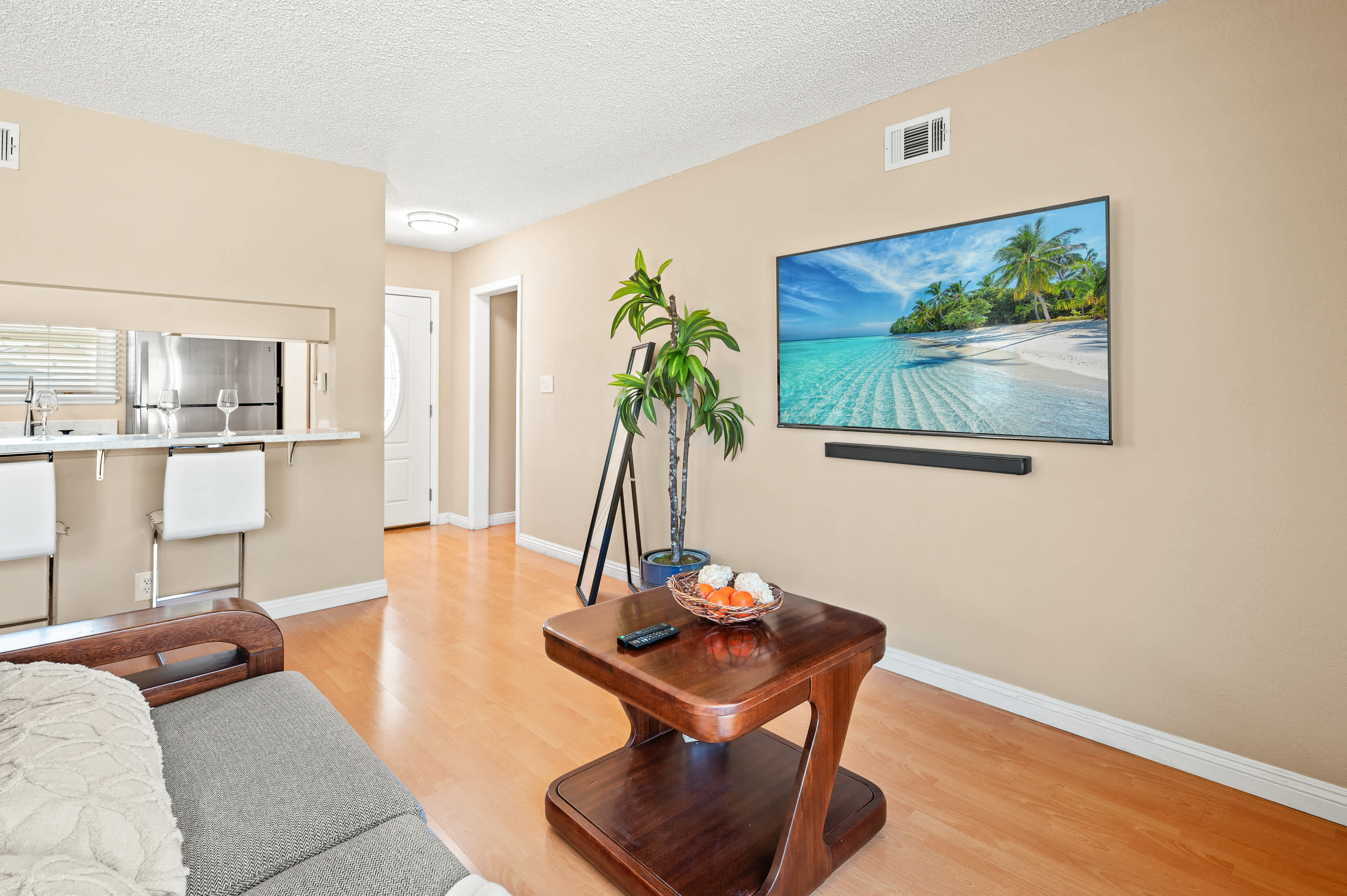 Upland 4 BR Furnished Home photo 5