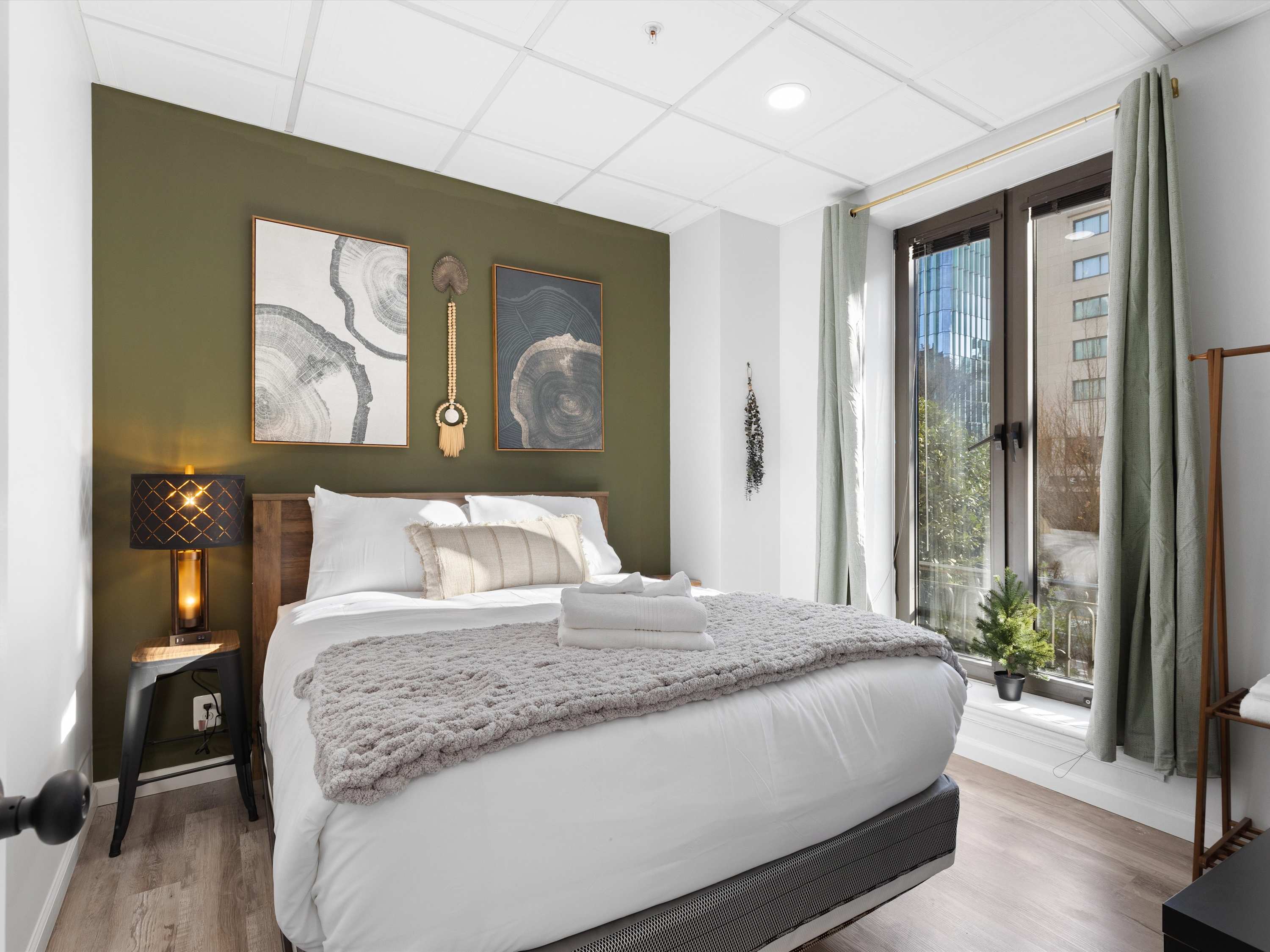 2-BR Neighboring the White House & Nat'l Mall — Washington, DC — vacation rental