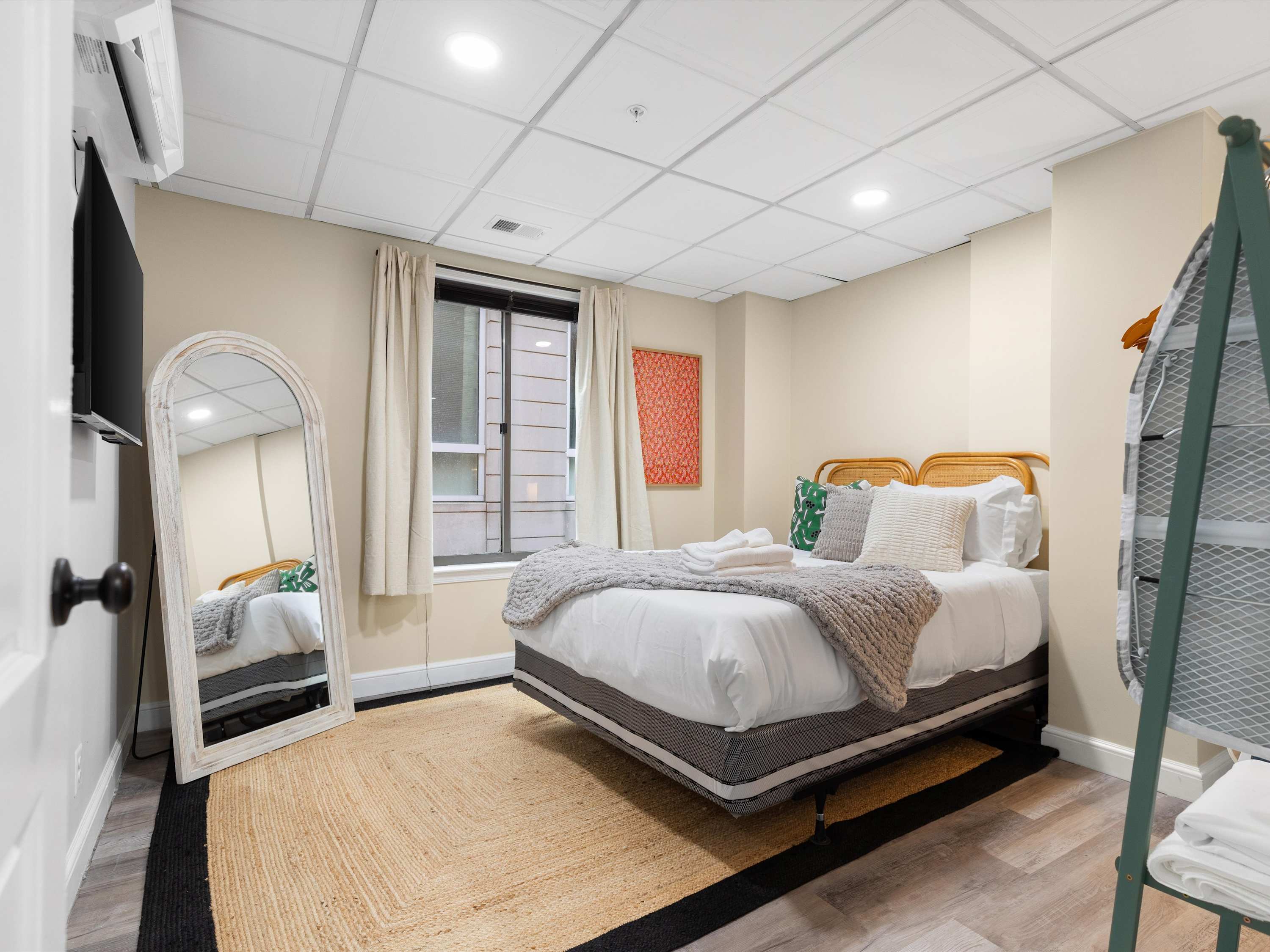 Walk to the White House & Nat'l Mall from this 2BR — Washington, DC — vacation rental