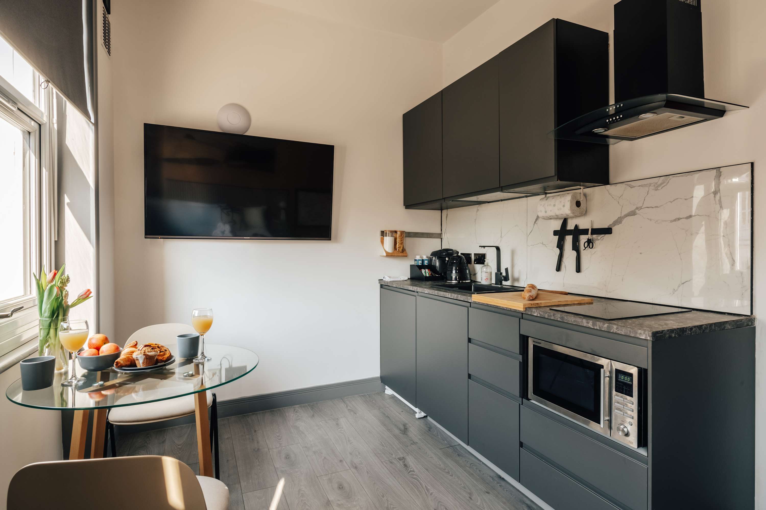 Studio 4 - Cosy studio in the heart of Earls Court in Earls Court Road 207 SW5 9AN - Property image 8 - VivreStays