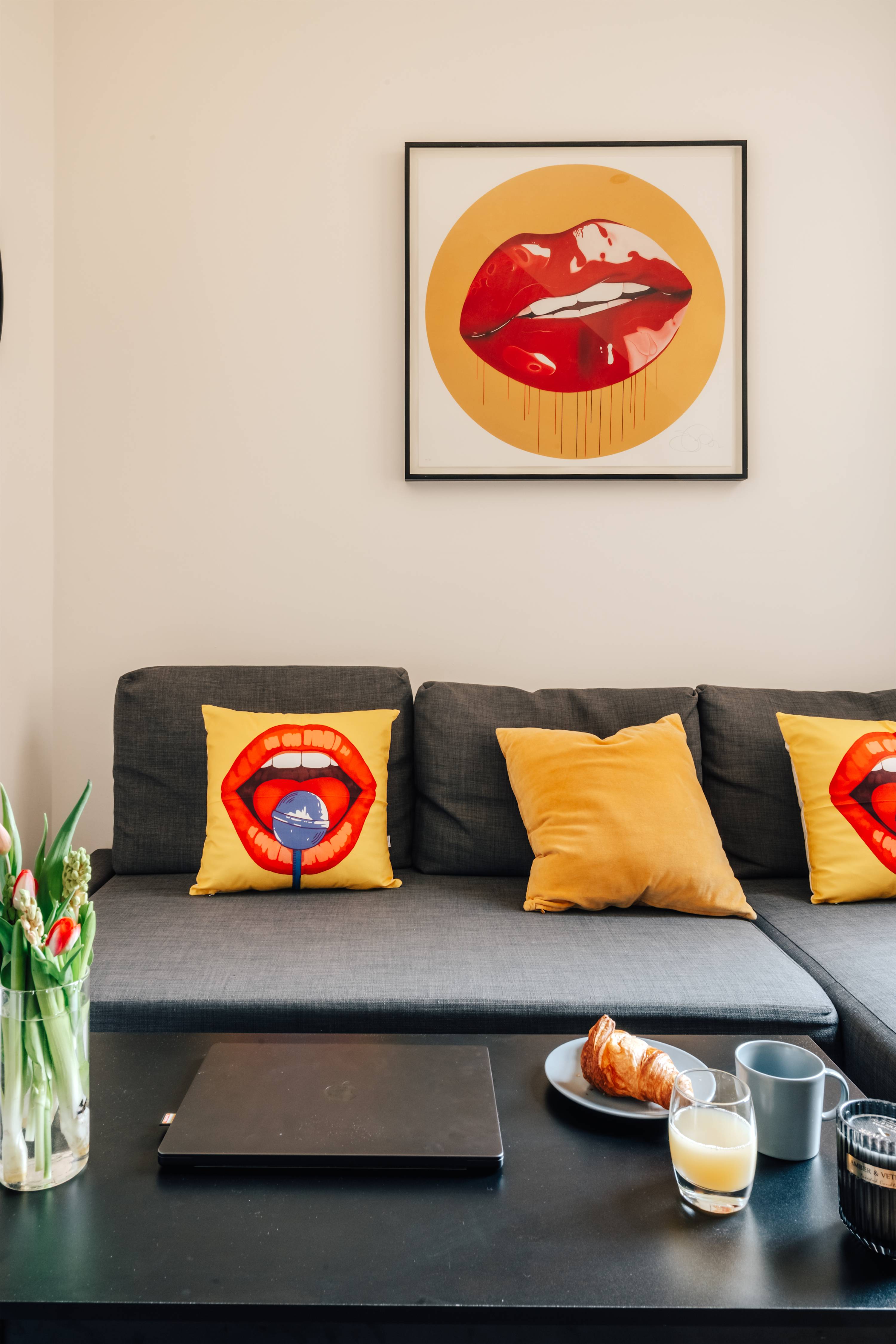 Cosy and modern duplex in the heart of Earls Court in Earls Court Road 207 SW5 9AN - Property image 10 - VivreStays