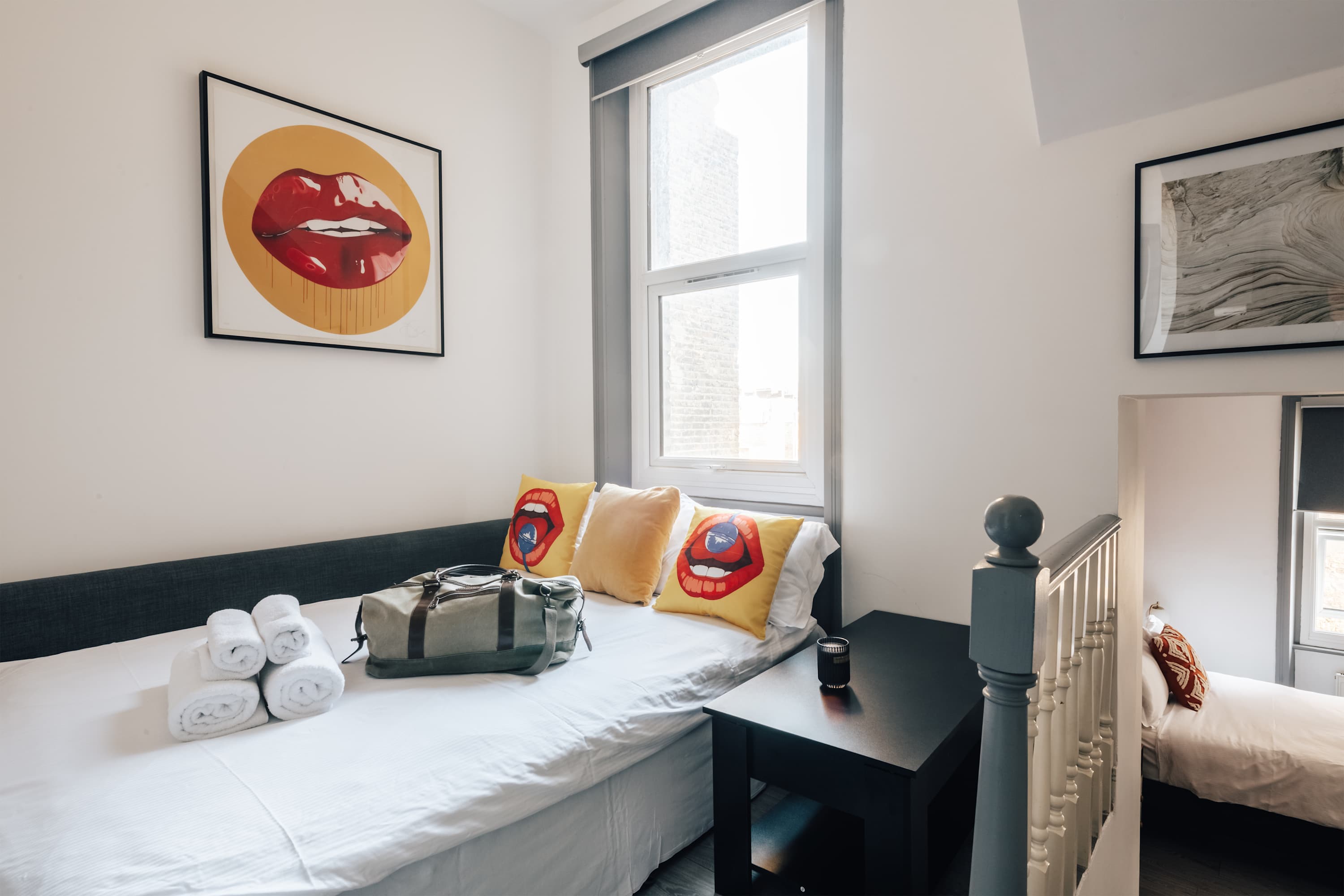 Cosy and modern duplex in the heart of Earls Court in Earls Court Road 207 SW5 9AN - Property image 11 - VivreStays