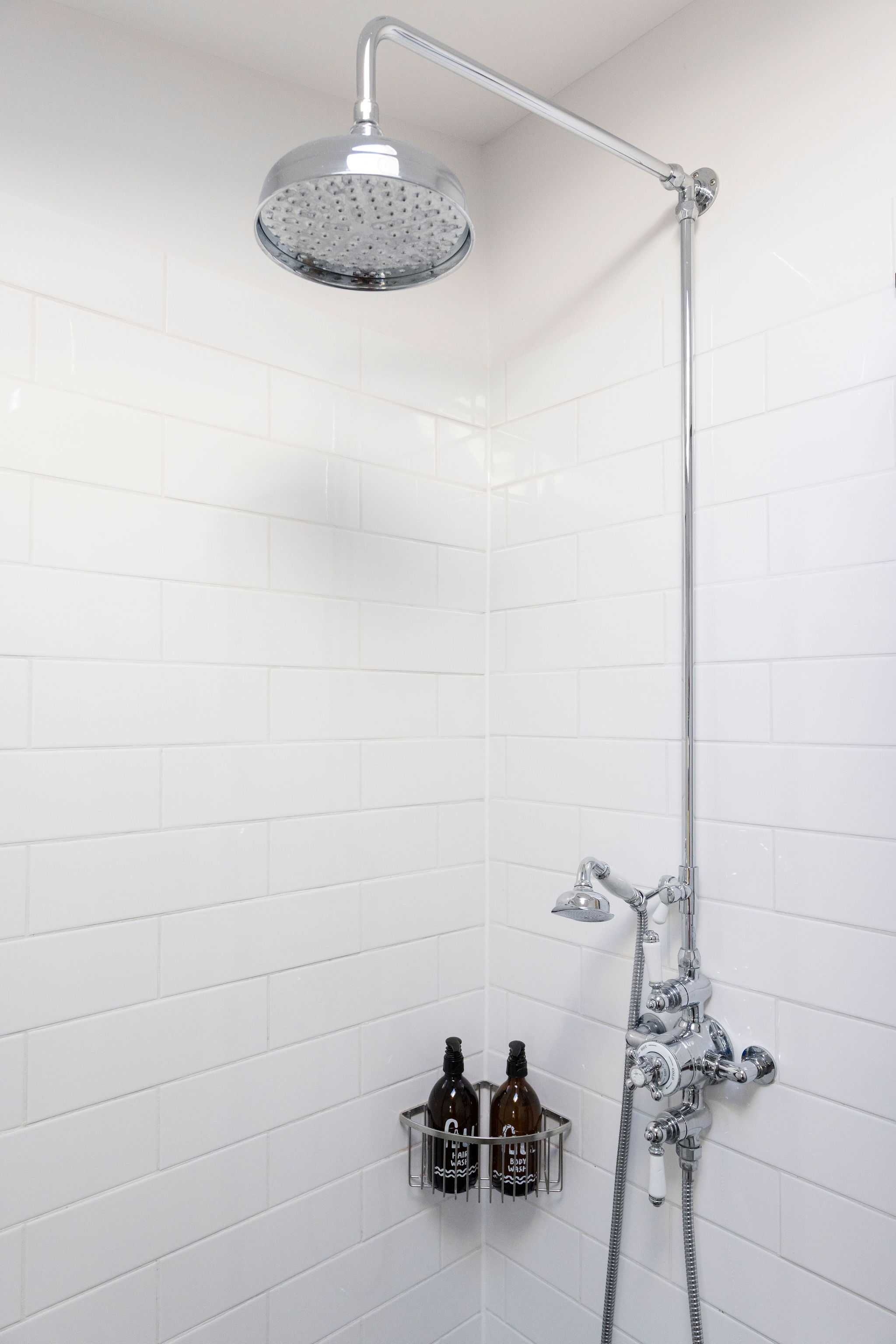 Overhead shower in this en suite bathroom.