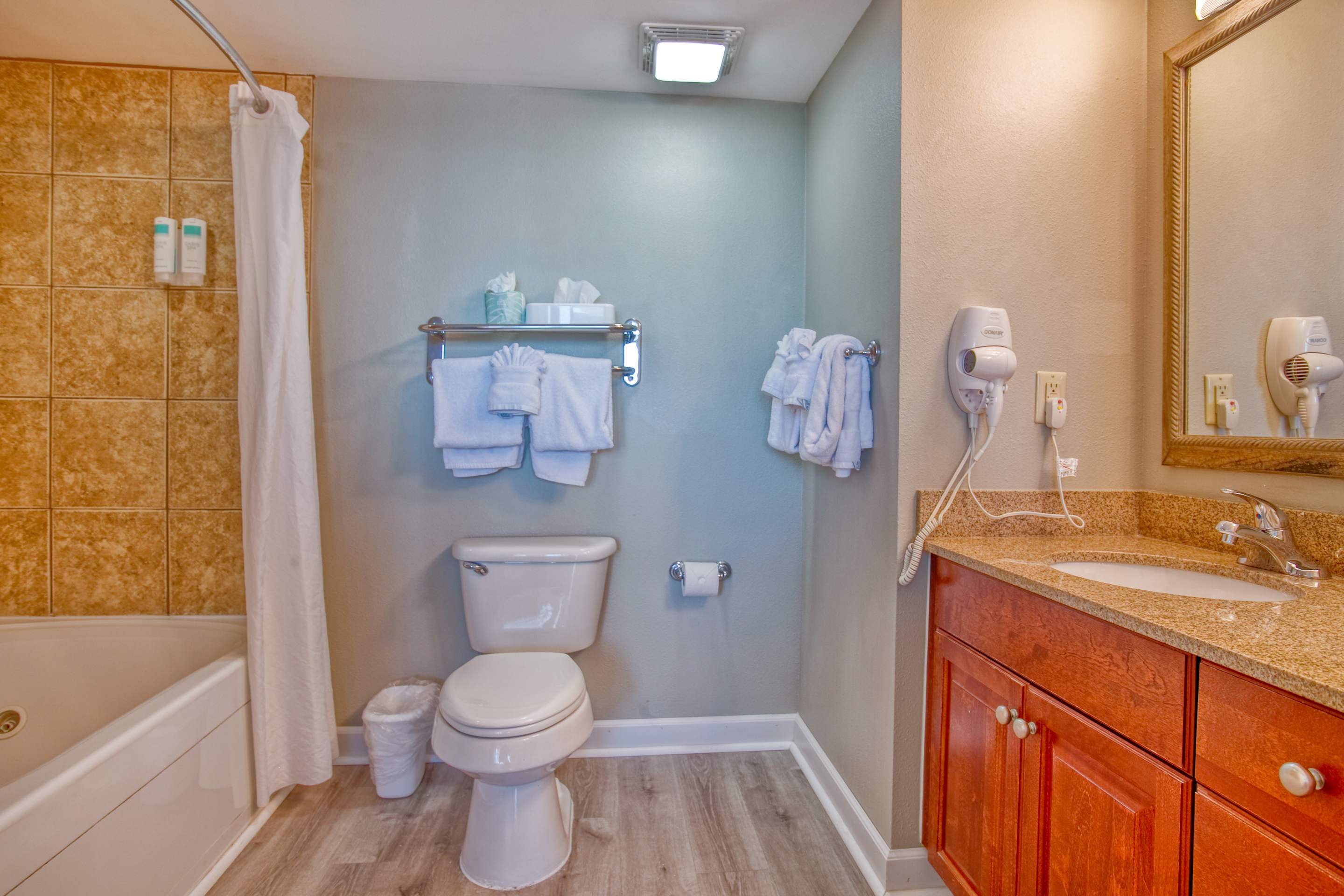 2BR Beachfront Condo with Dunes Village Best Views | Photo 7