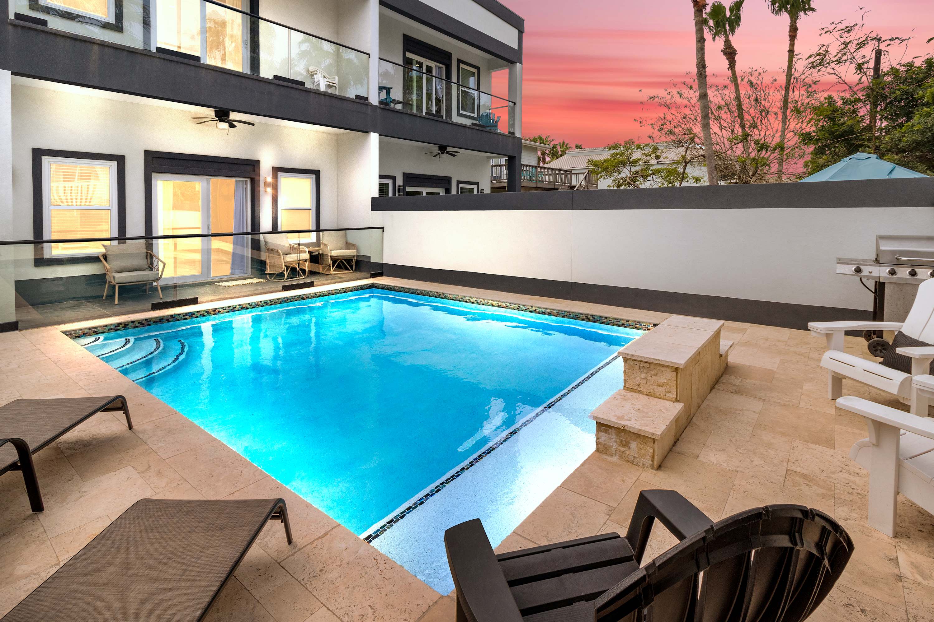 Upstay Spacious Modern Townhouse w Private Pool