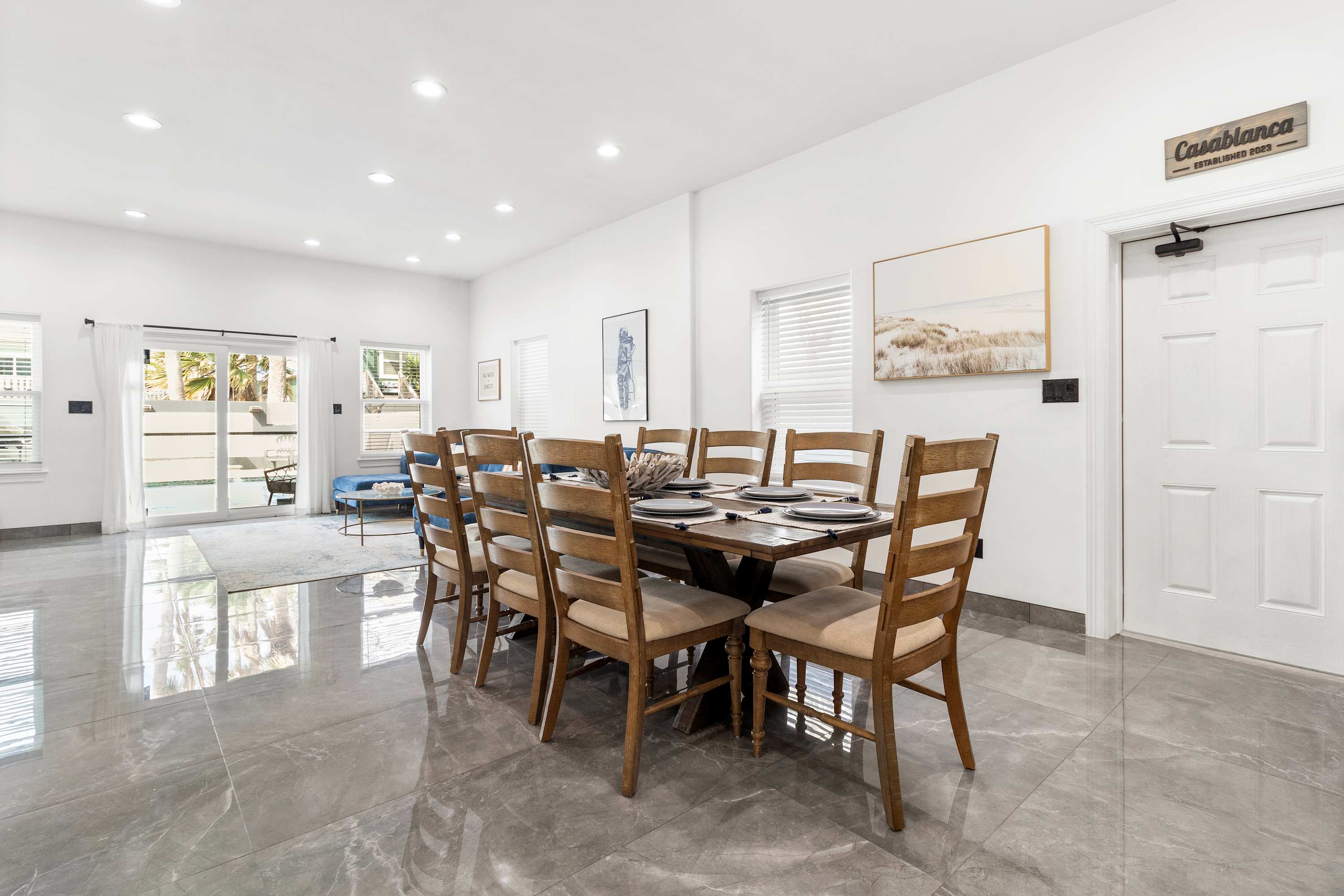 Large family dining area for 8 guests