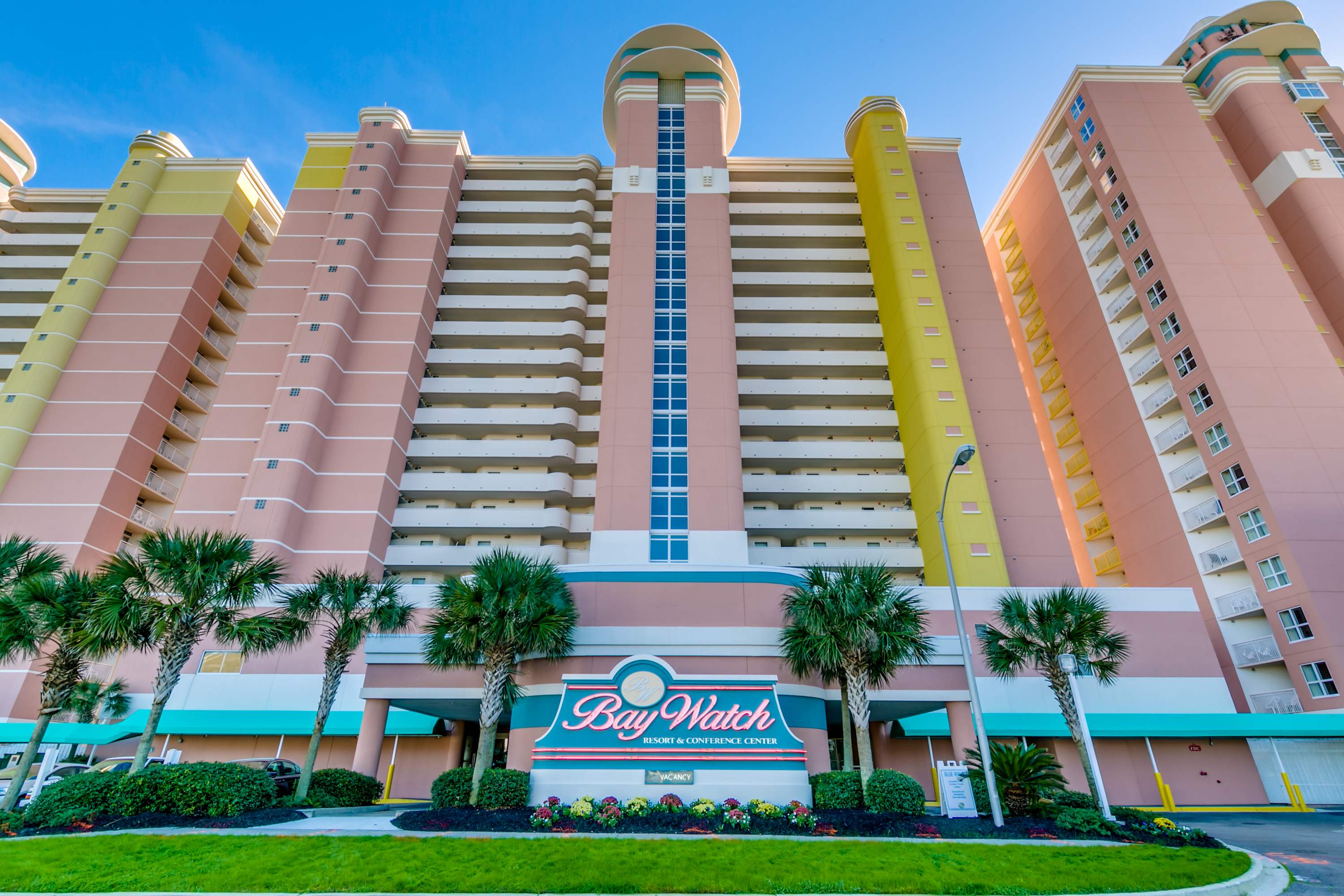 Living La Vida Ocean at Top Resort w Lazy River