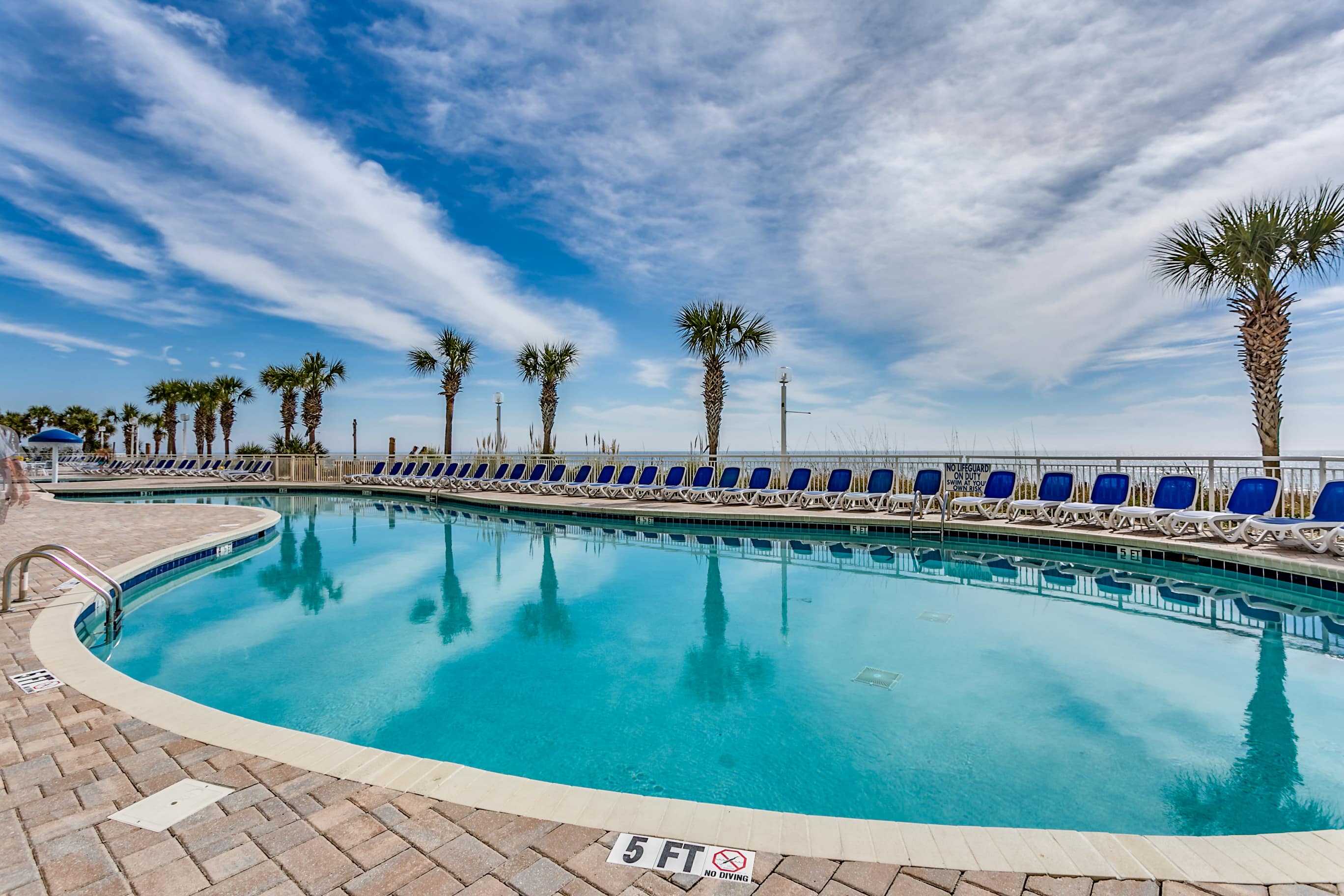 Living La Vida Ocean at Top Resort w Lazy River