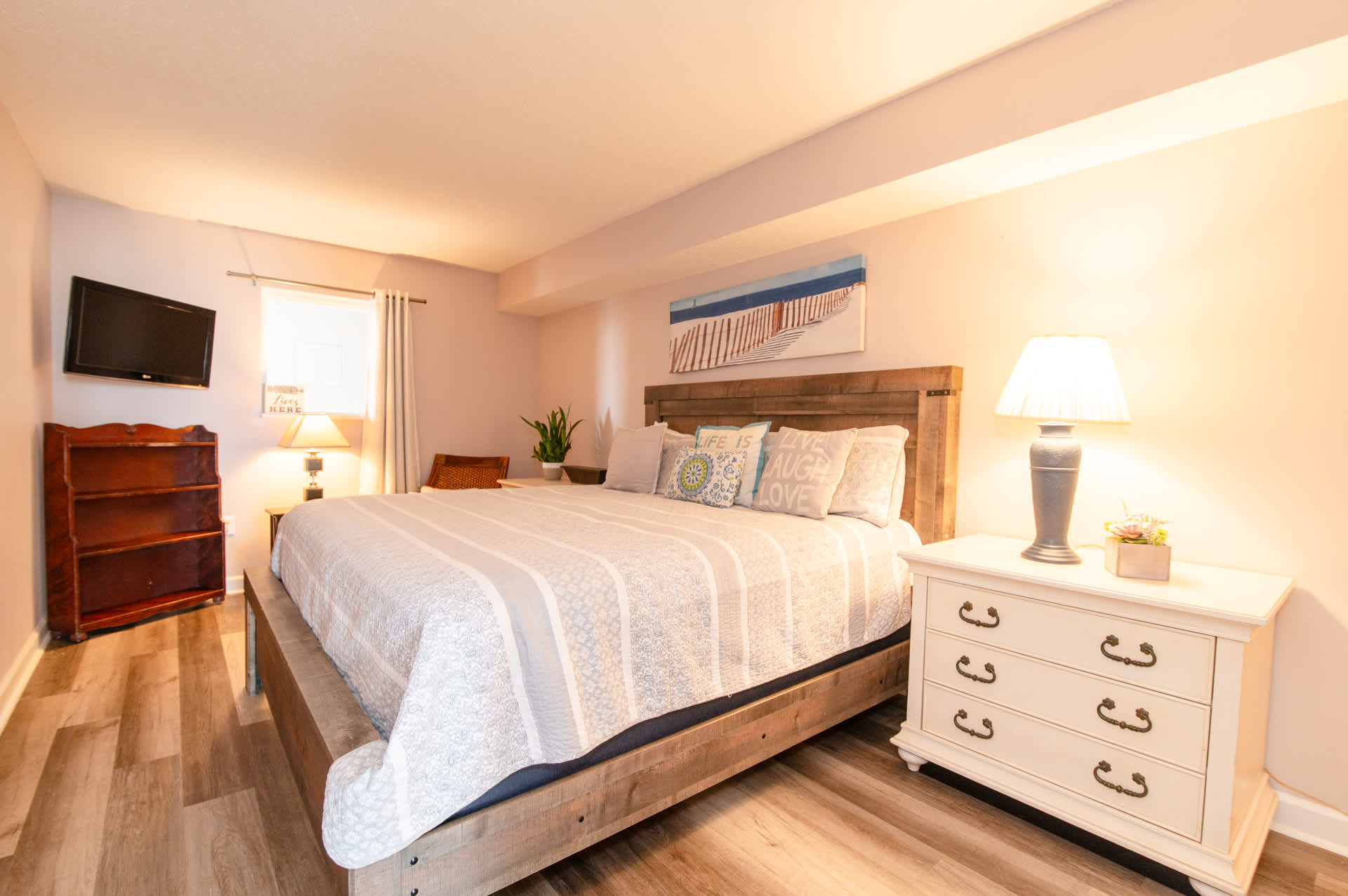 Couples Retreat King Oceanfront Suite