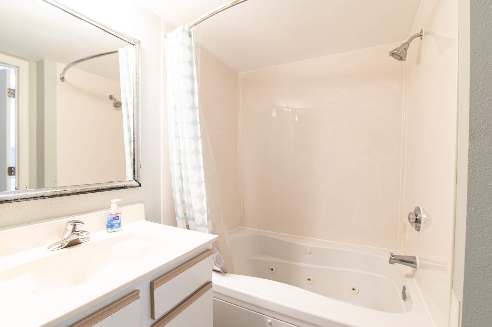 Couples Retreat King Oceanfront Suite