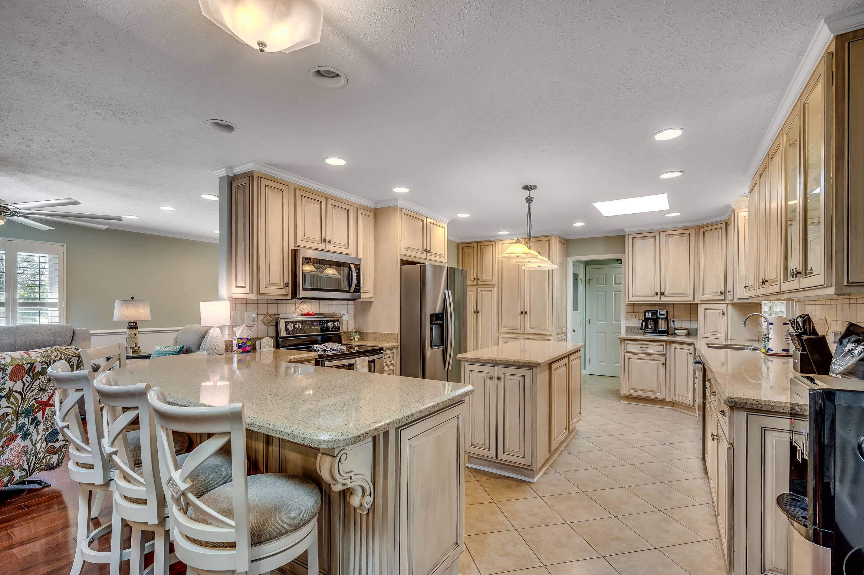 Tipsy Turtle Pet Friendly Family House