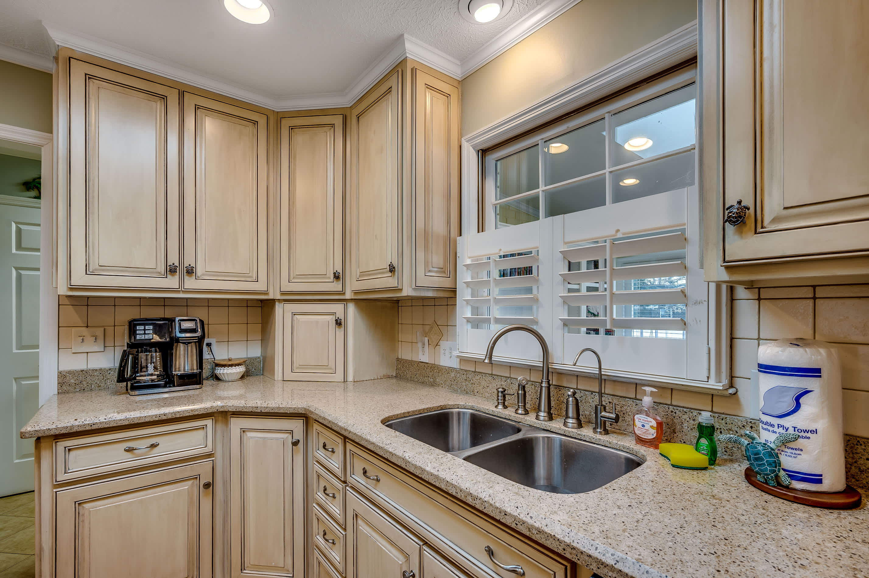 Tipsy Turtle Pet Friendly Family House