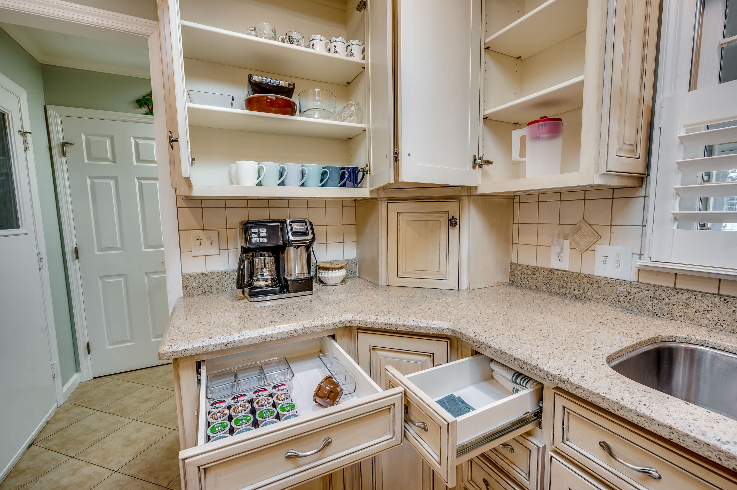 Tipsy Turtle Pet Friendly Family House