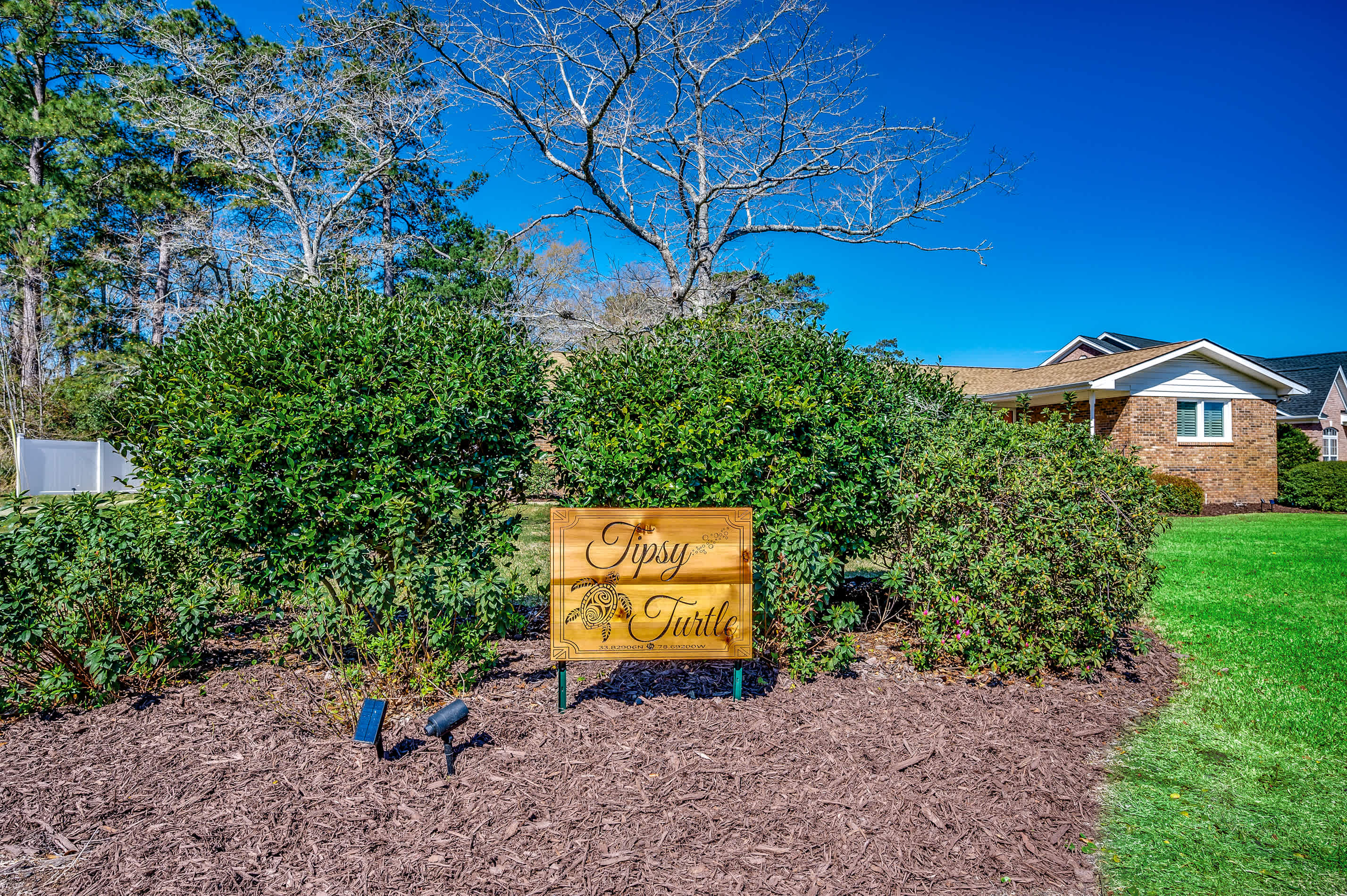 Tipsy Turtle Pet Friendly Family House