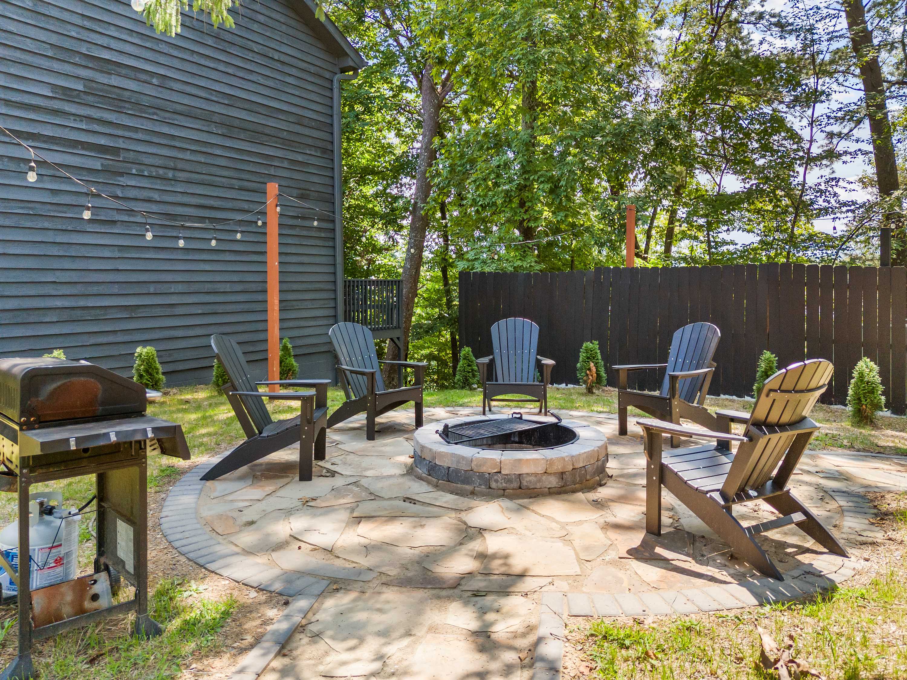 Near DollywoodใปPet FriendlyใปSleeps 8, Pool, Grill โ Pigeon Forge, TN โ vacation rental
