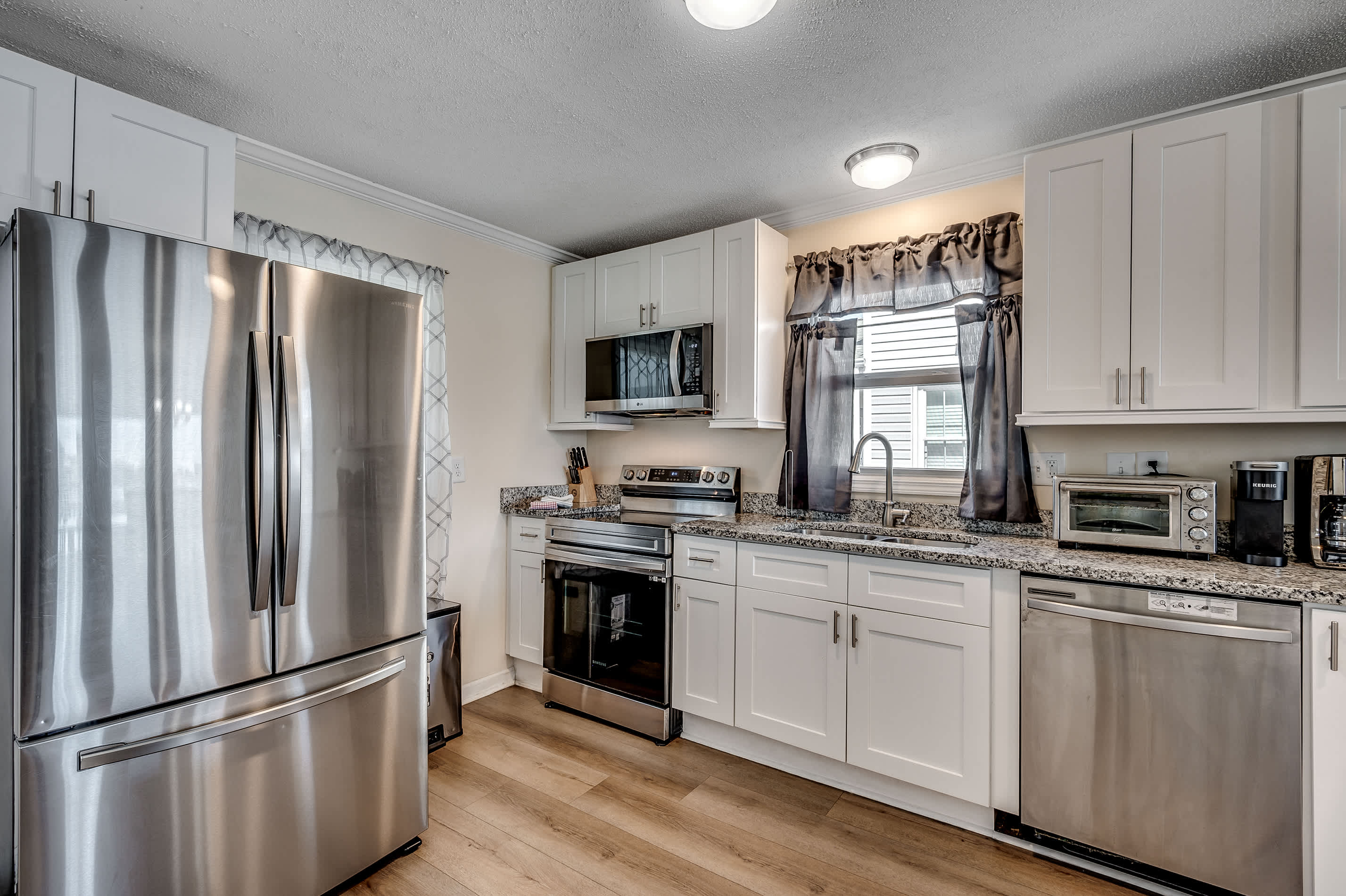 Stunning Waterfront Views at Crab Crest House