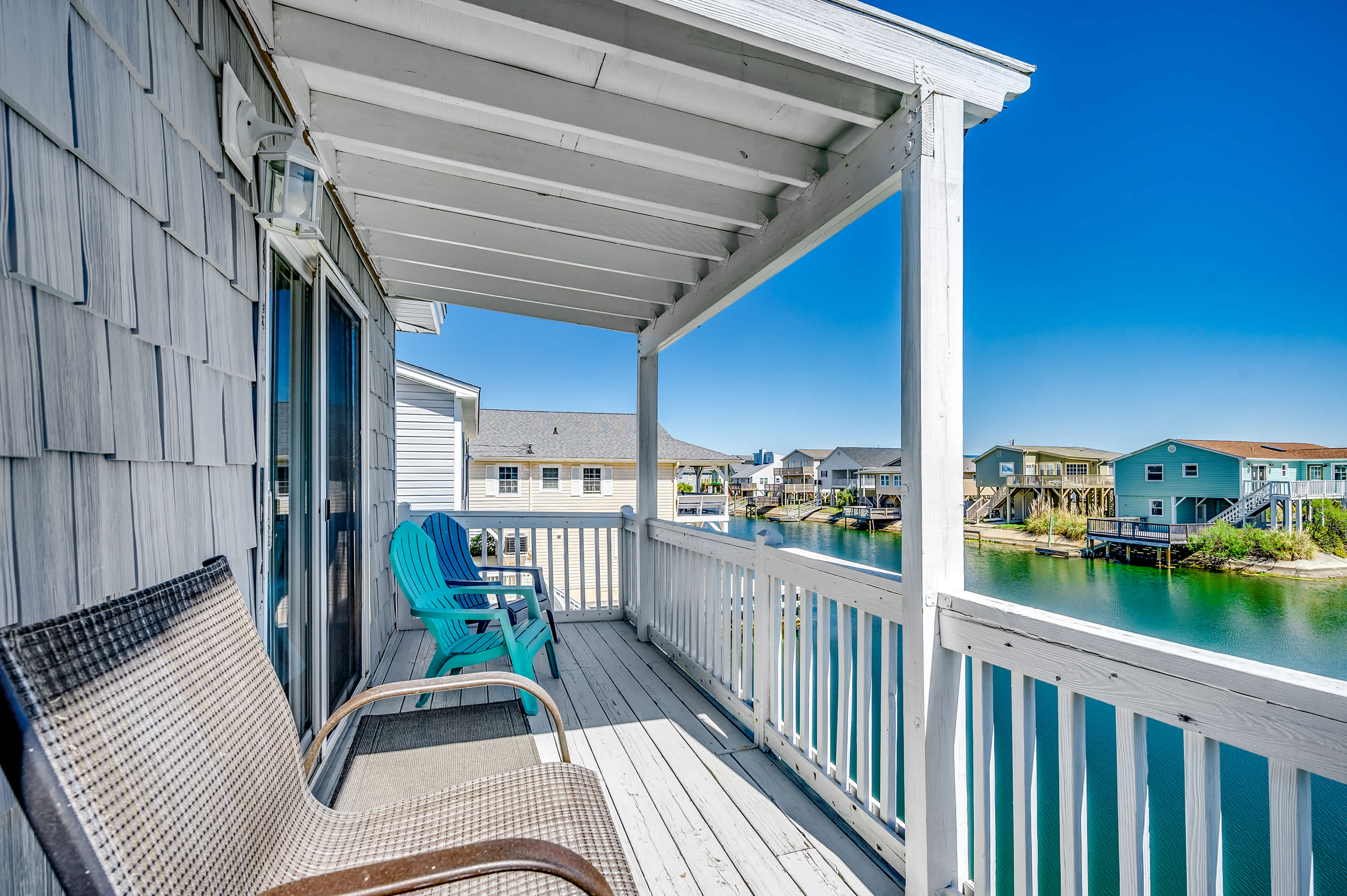 Stunning Waterfront Views at Crab Crest House