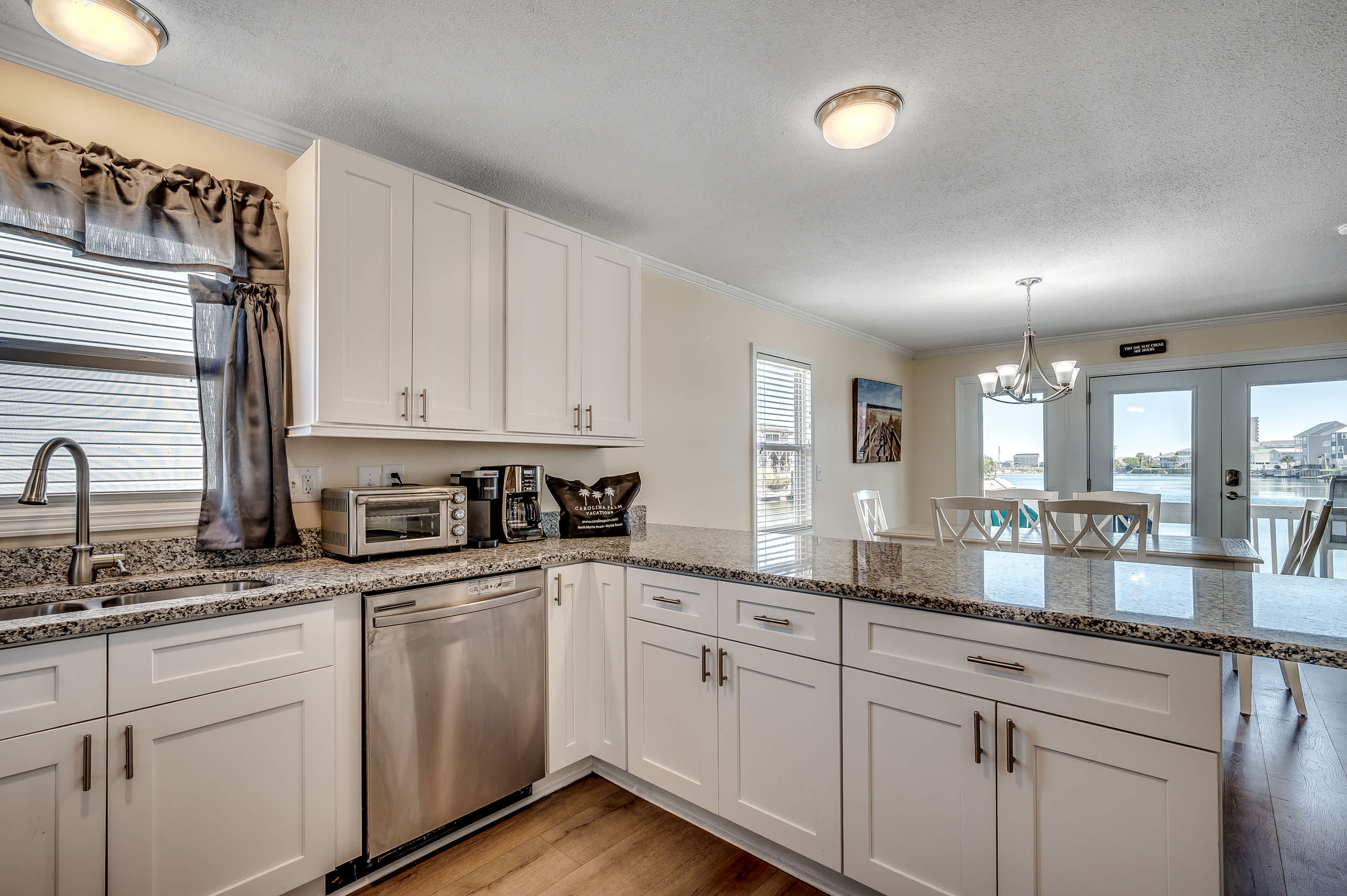 Stunning Waterfront Views at Crab Crest House