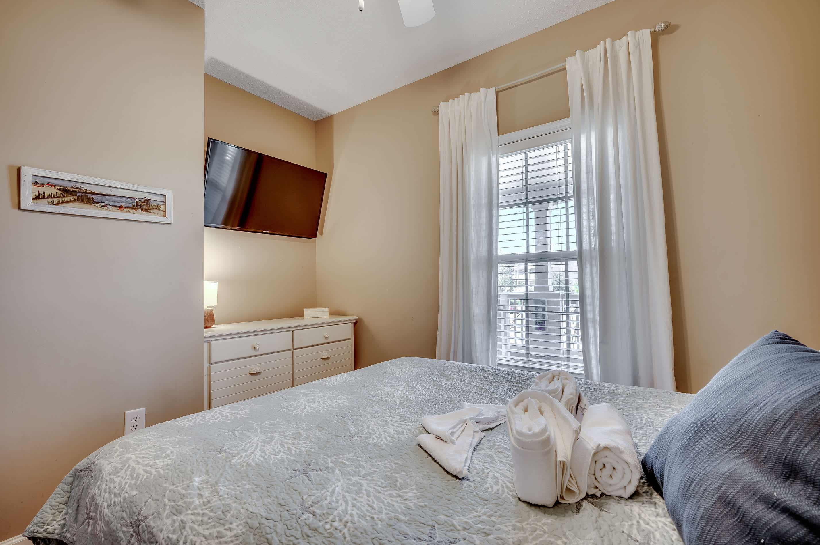 Sandy Tee Resort Suite w Giant Pool Oasis