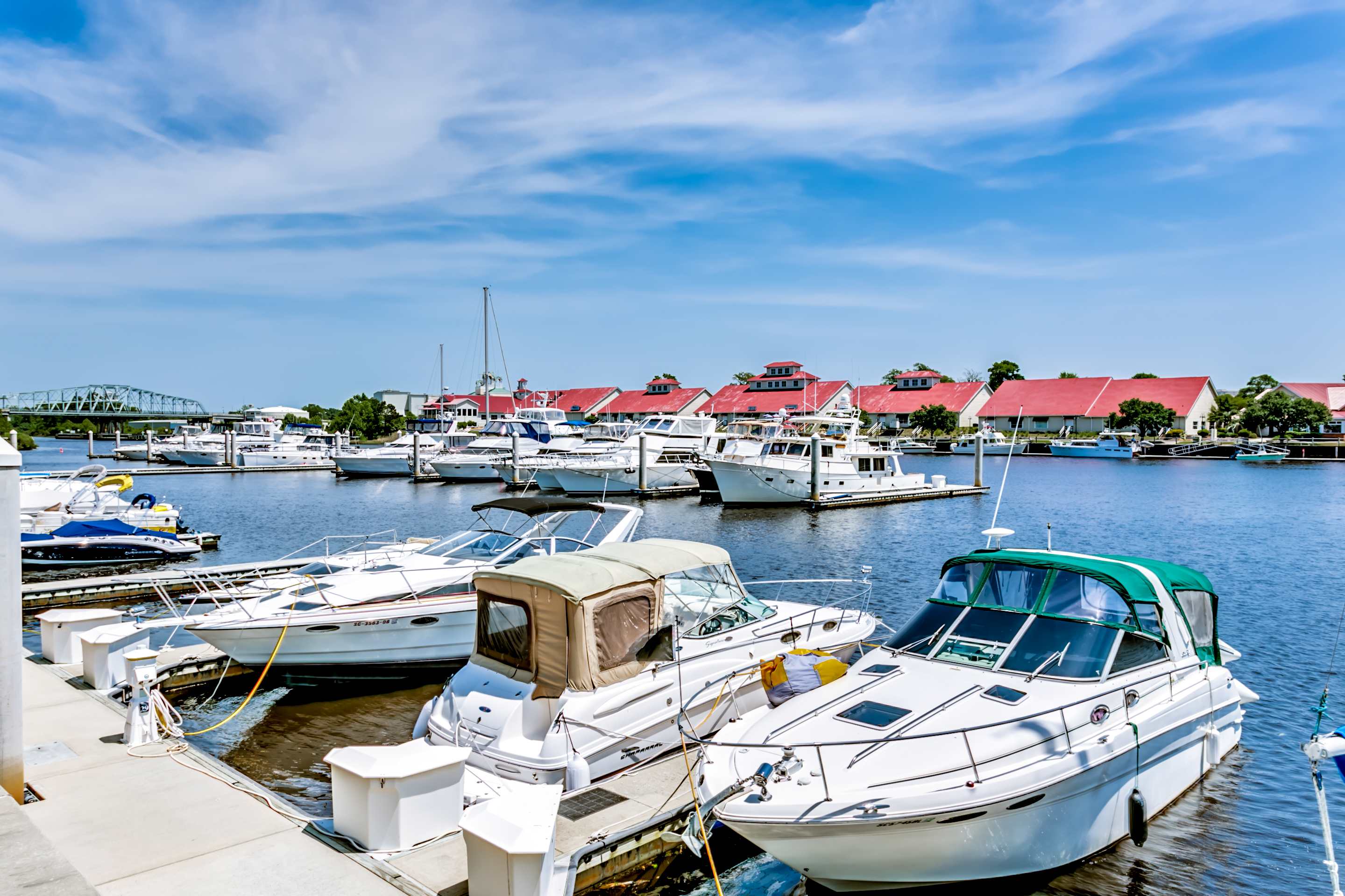 Marina Near North Tower Pool