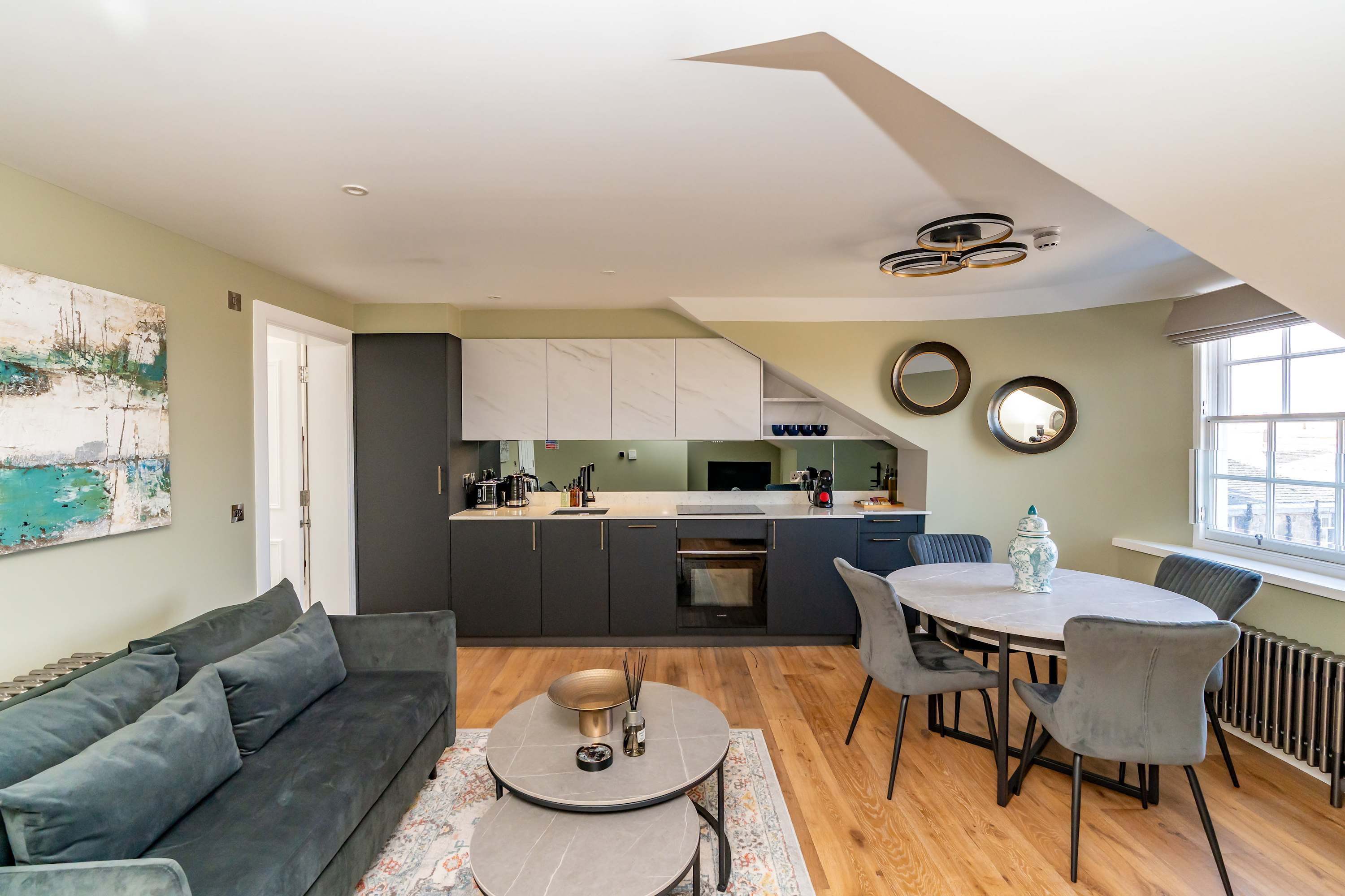 Ponton Suite - 1 Bed Luxury Apartment — Edinburgh, Scotland — vacation rental