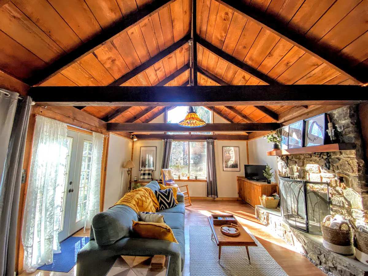 Cattail Creek Retreat, Cozy Cabin with Fireplace — Burnsville, NC — vacation rental