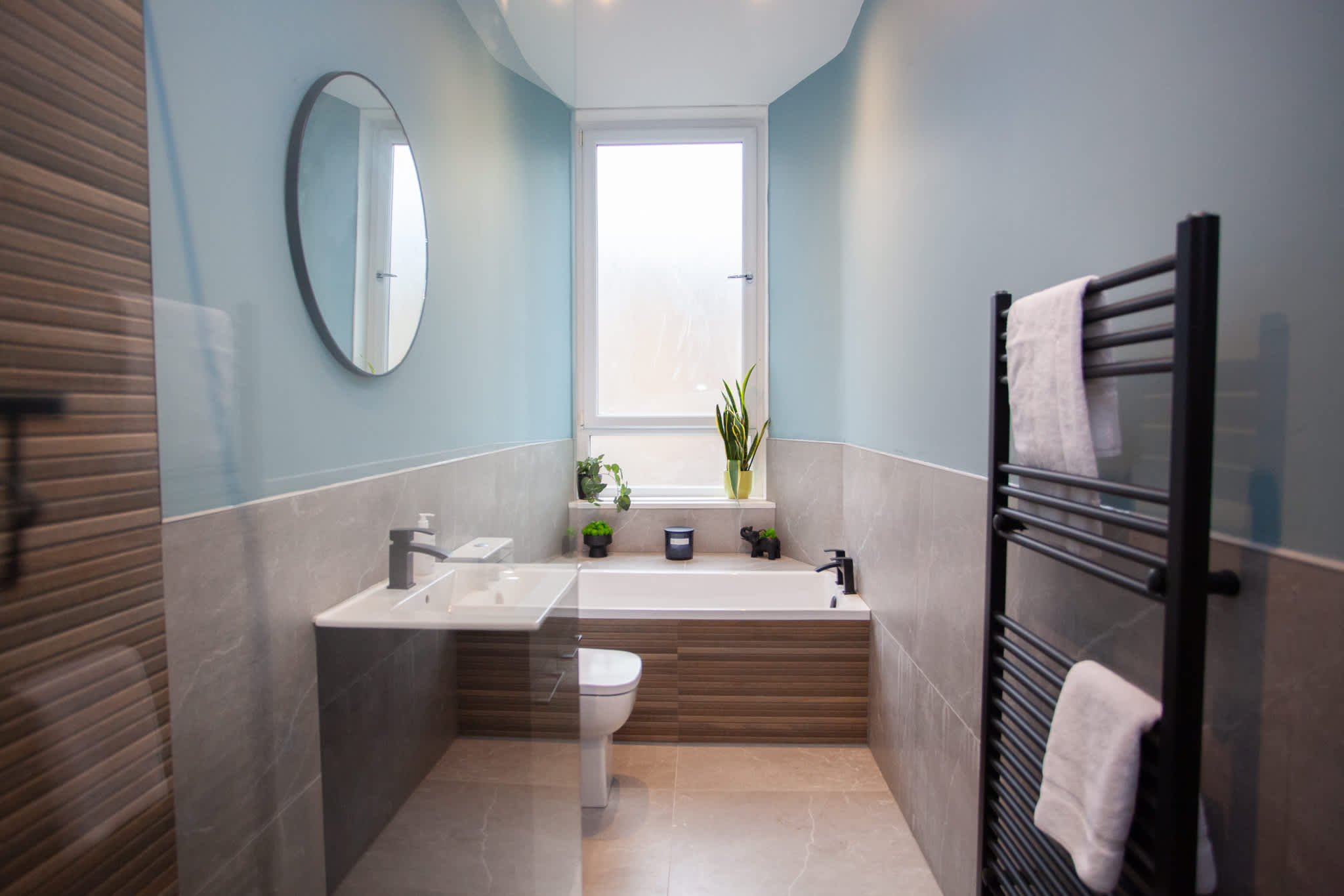 Bright and Spacious Flat in Trendy Finnieston in 964 Sauchiehall Street G3 7TH - Property image 44 - VivreStays
