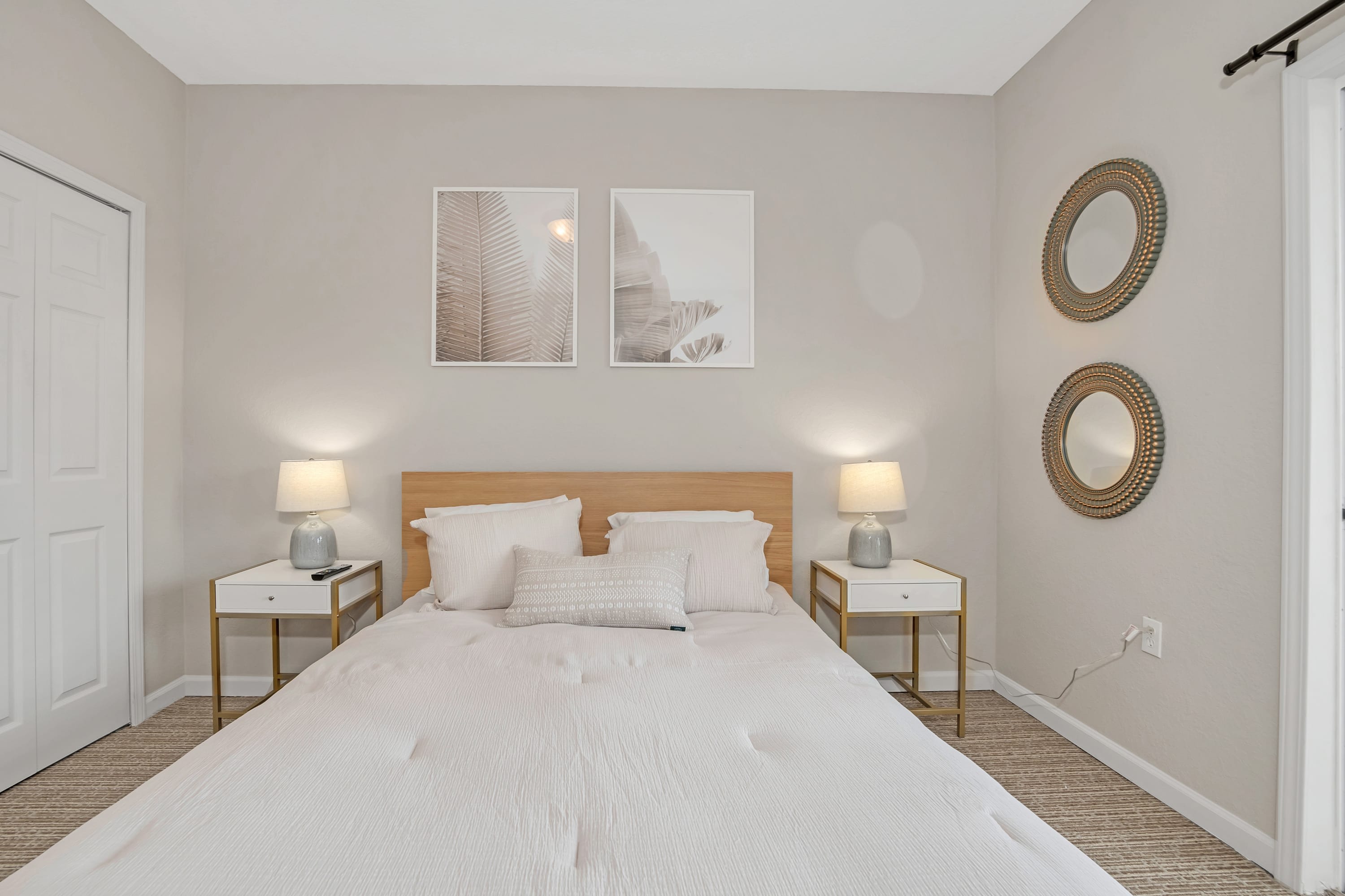 Upstay Large Family Condo w Pool Sauna | Photo 17