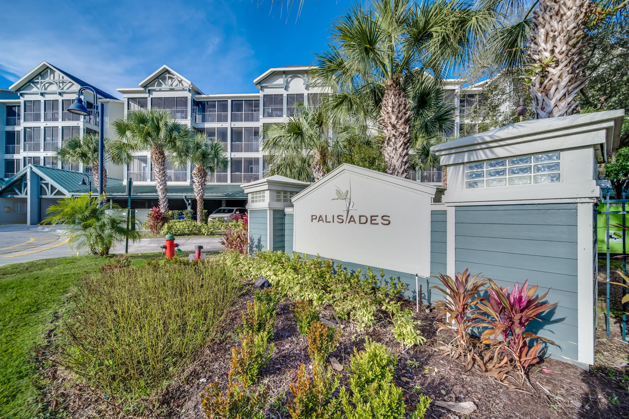 Upstay Large Family Condo w Pool Sauna | Photo 21