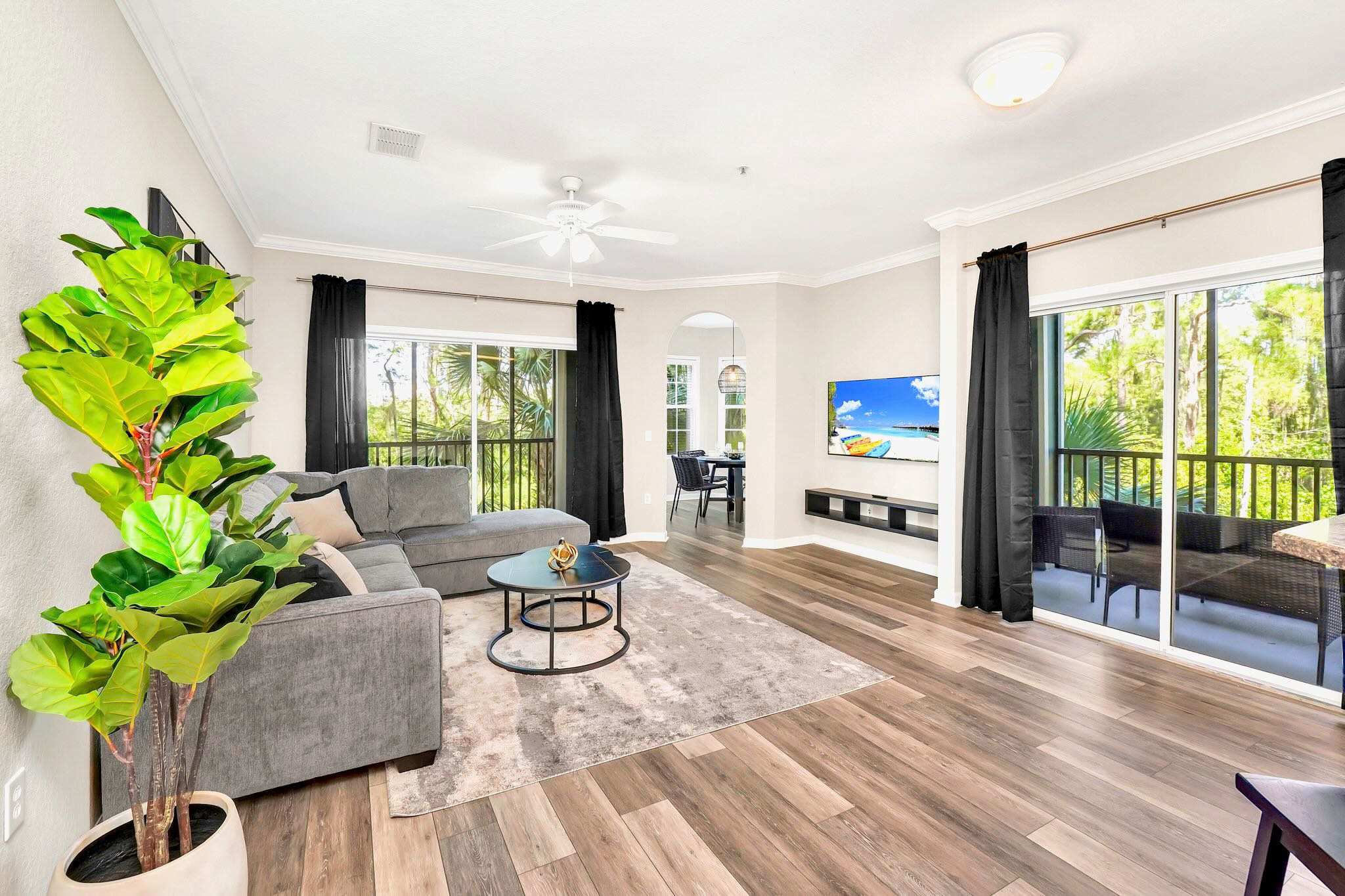 Upstay Pet Friendly Family Condo w Pool Sleeps 8 | Photo 9