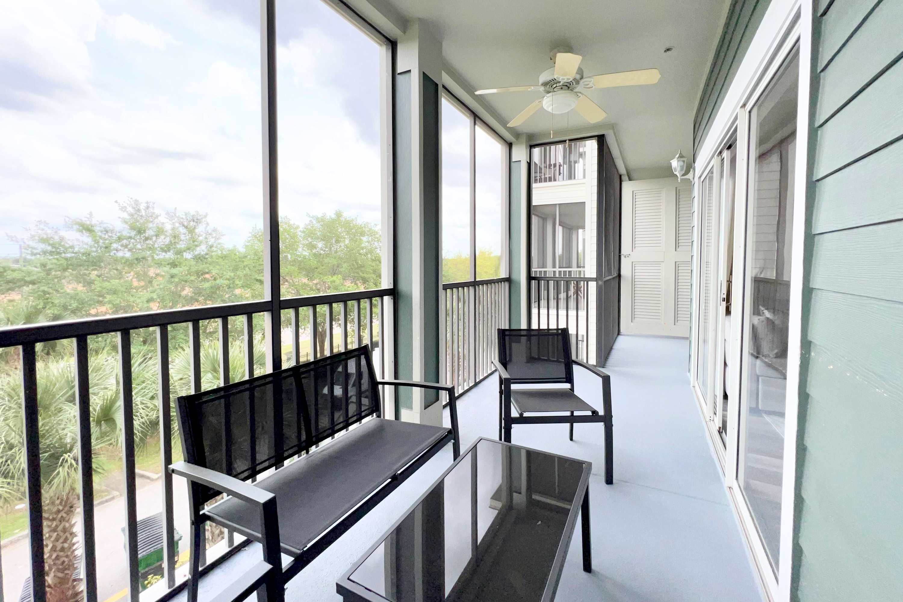 Private outdoor furnished patio