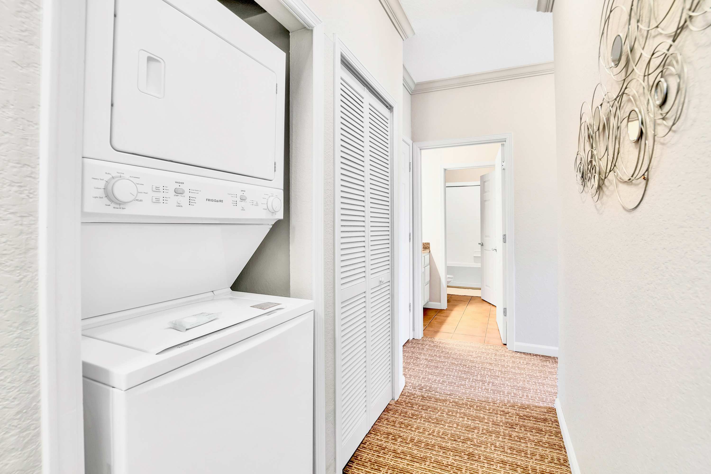 In-suite Laundry Facilities (Washer and Dryer)