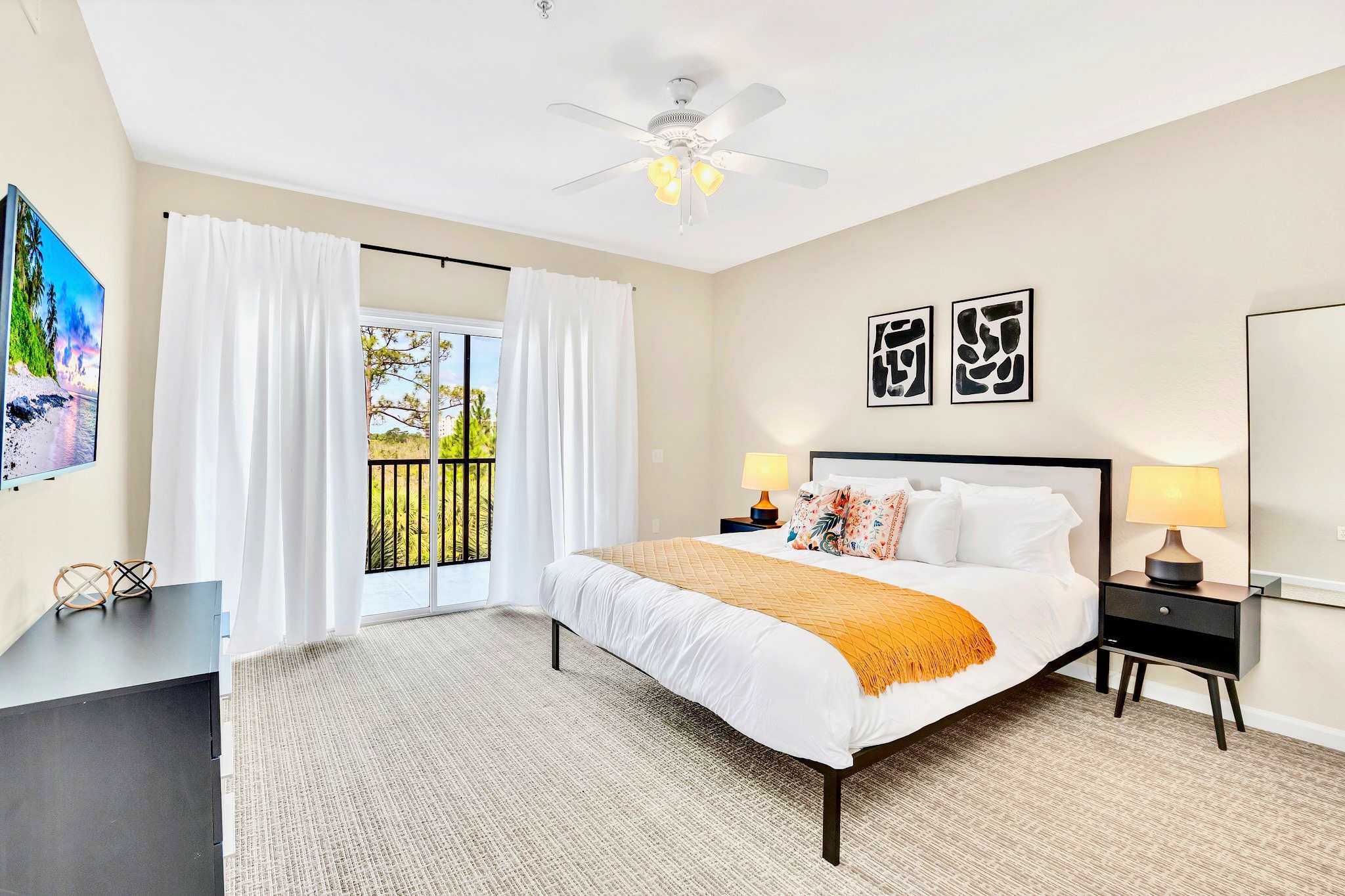 Pet friendly Condo Pool Sauna Near Disney | Photo 3