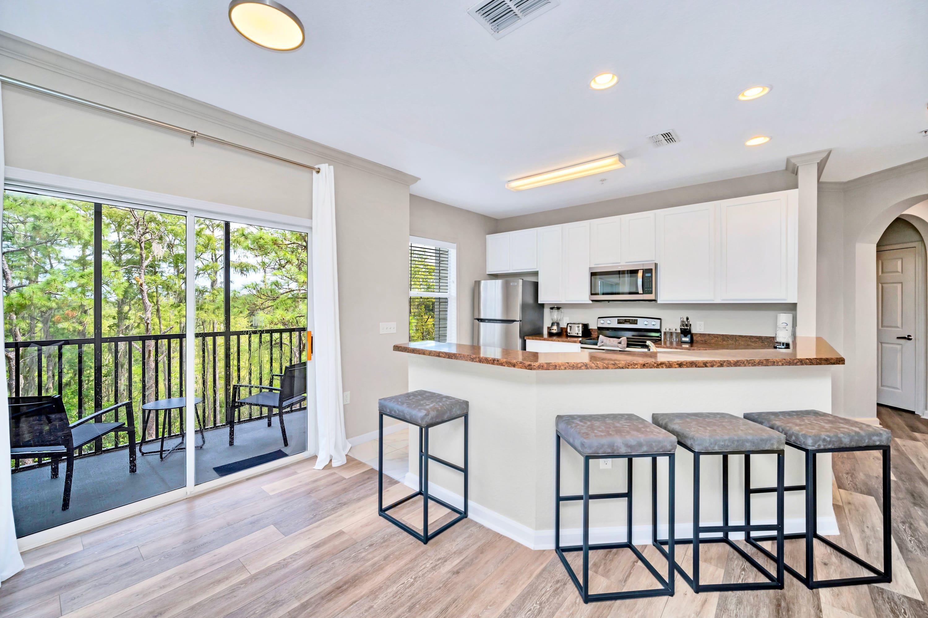 Kitchen Breakfast Bar 