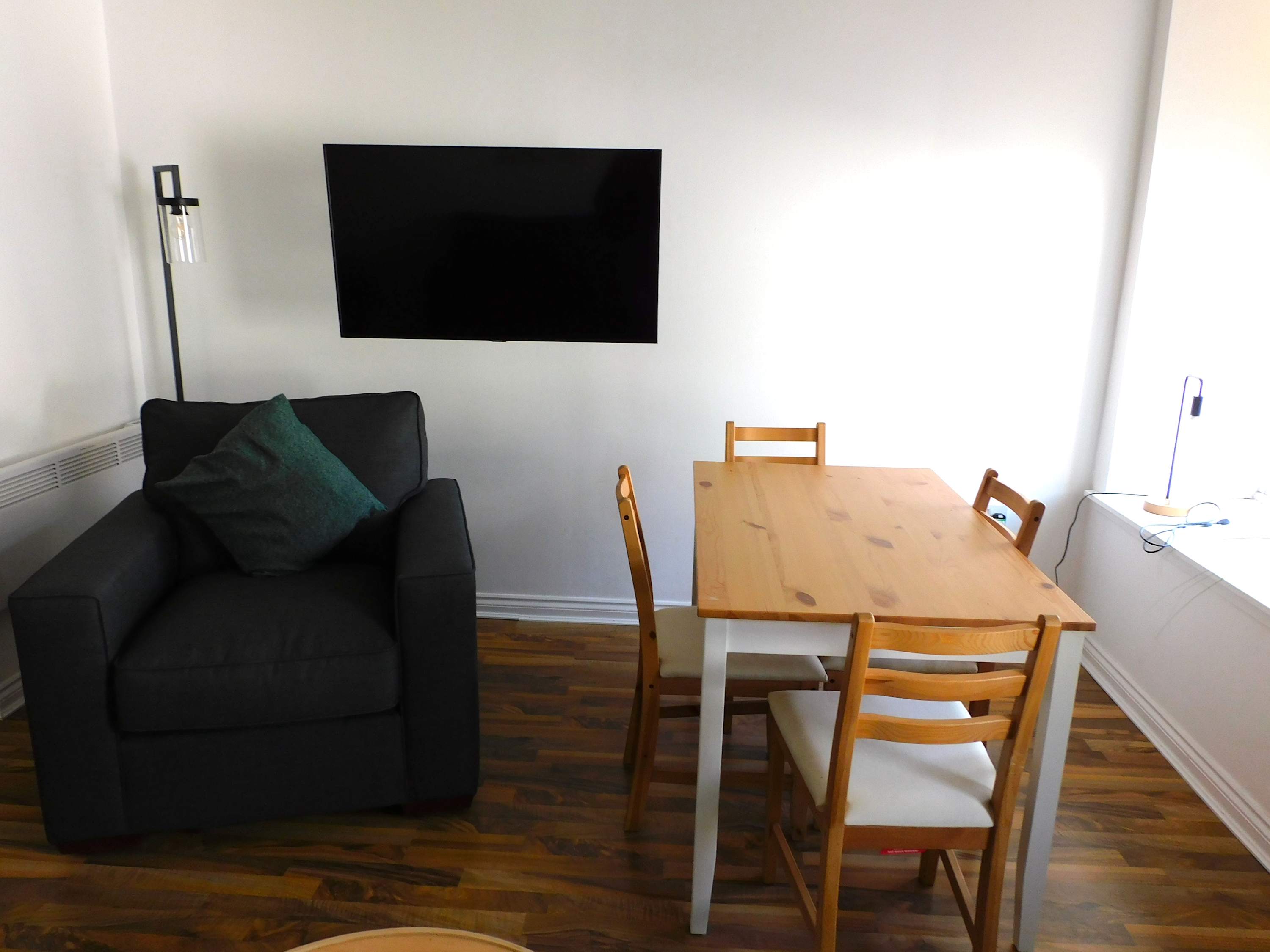 No 1 -  2 bedroom Apartment in Lanark Town Centre