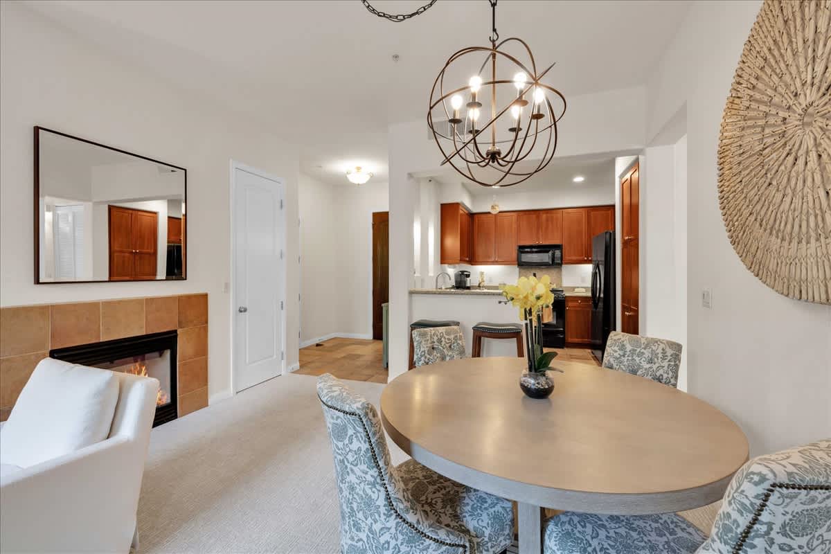 Charming Ground Floor Legacy 1 BR Villa #A - Photo 3