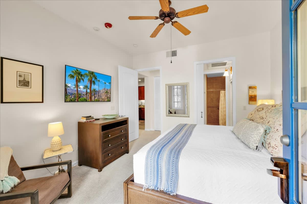 Charming Ground Floor Legacy 1 BR Villa #A - Photo 5