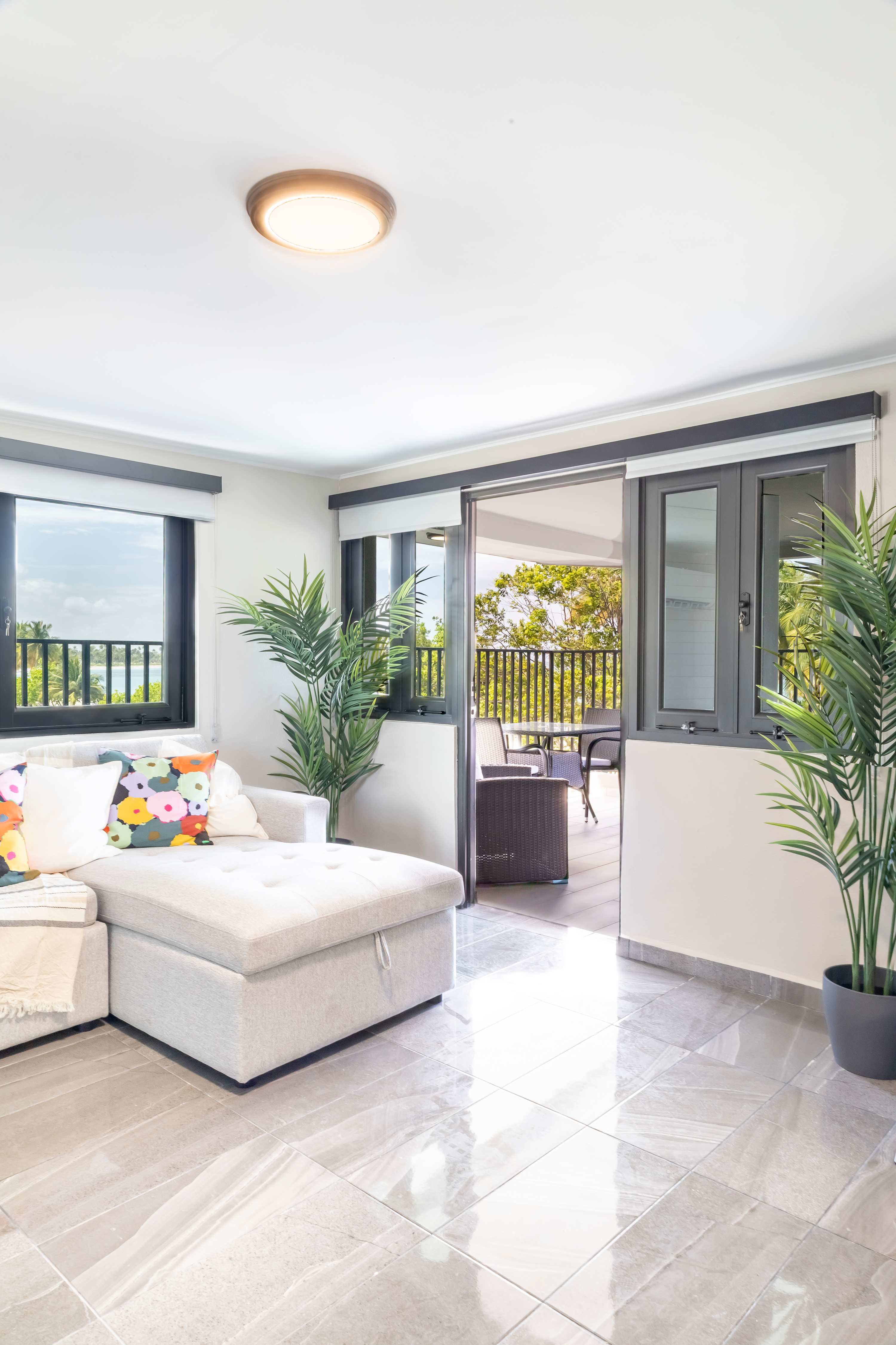 Villas Del Mar Bldg 2 · 6 BR Beachfront Paradise - Property photo