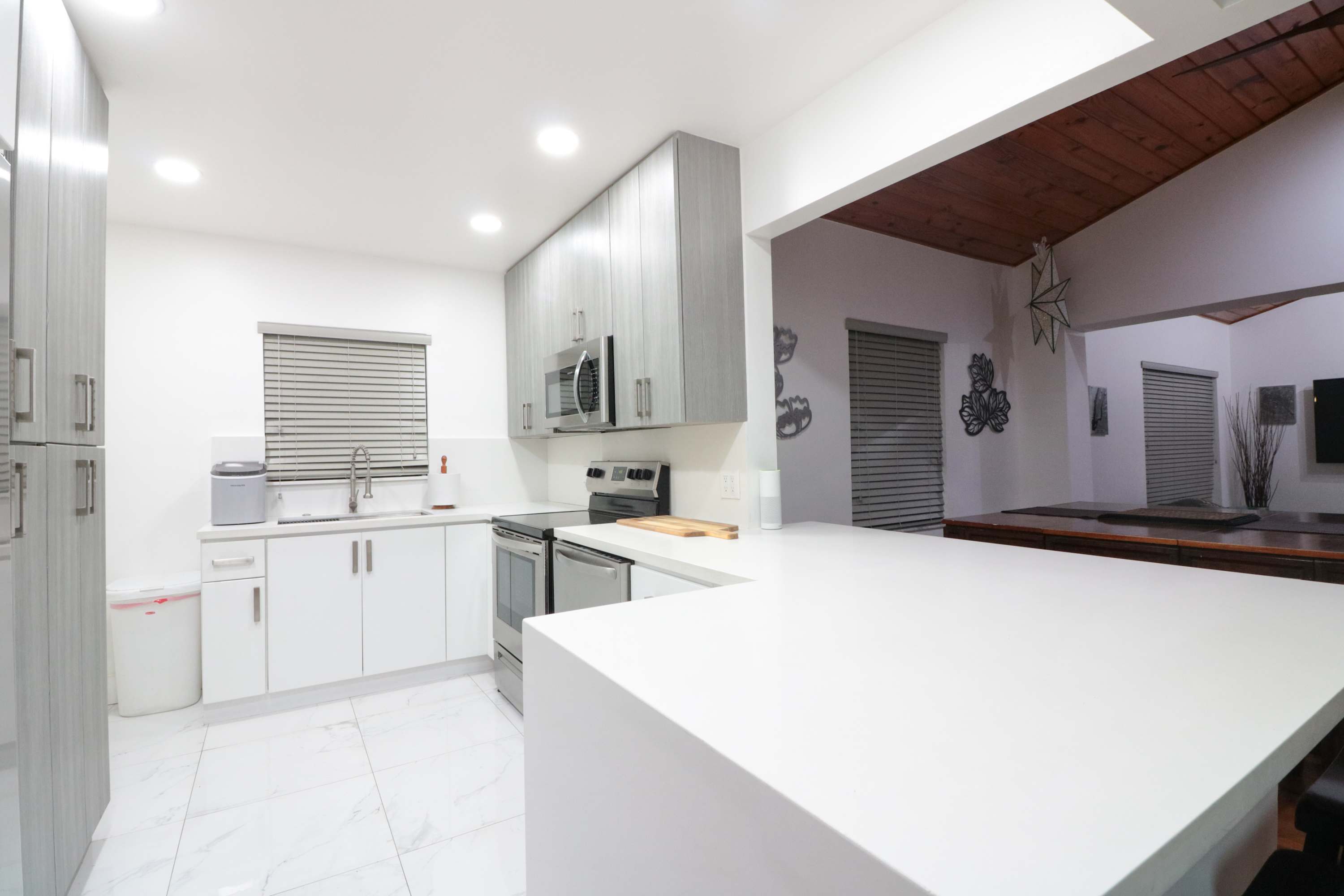 Rustic Modern Miami Villa, Private Patio and BBQ - Picture 3